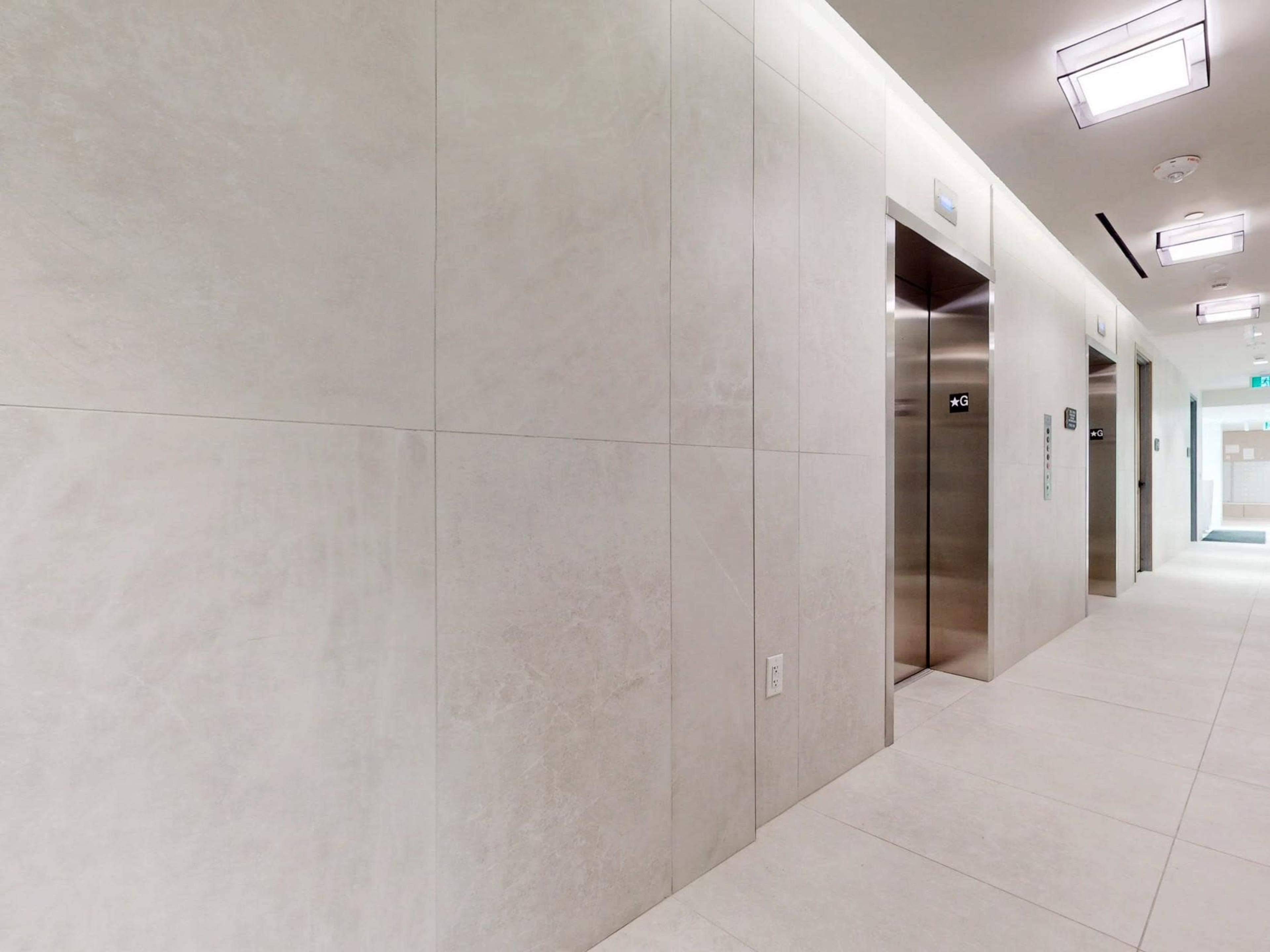Urban Luxe Retreat: 2-Bedroom + Den Condo with High-End Amenities Image in Islington - City Centre West, Etobicoke, ON