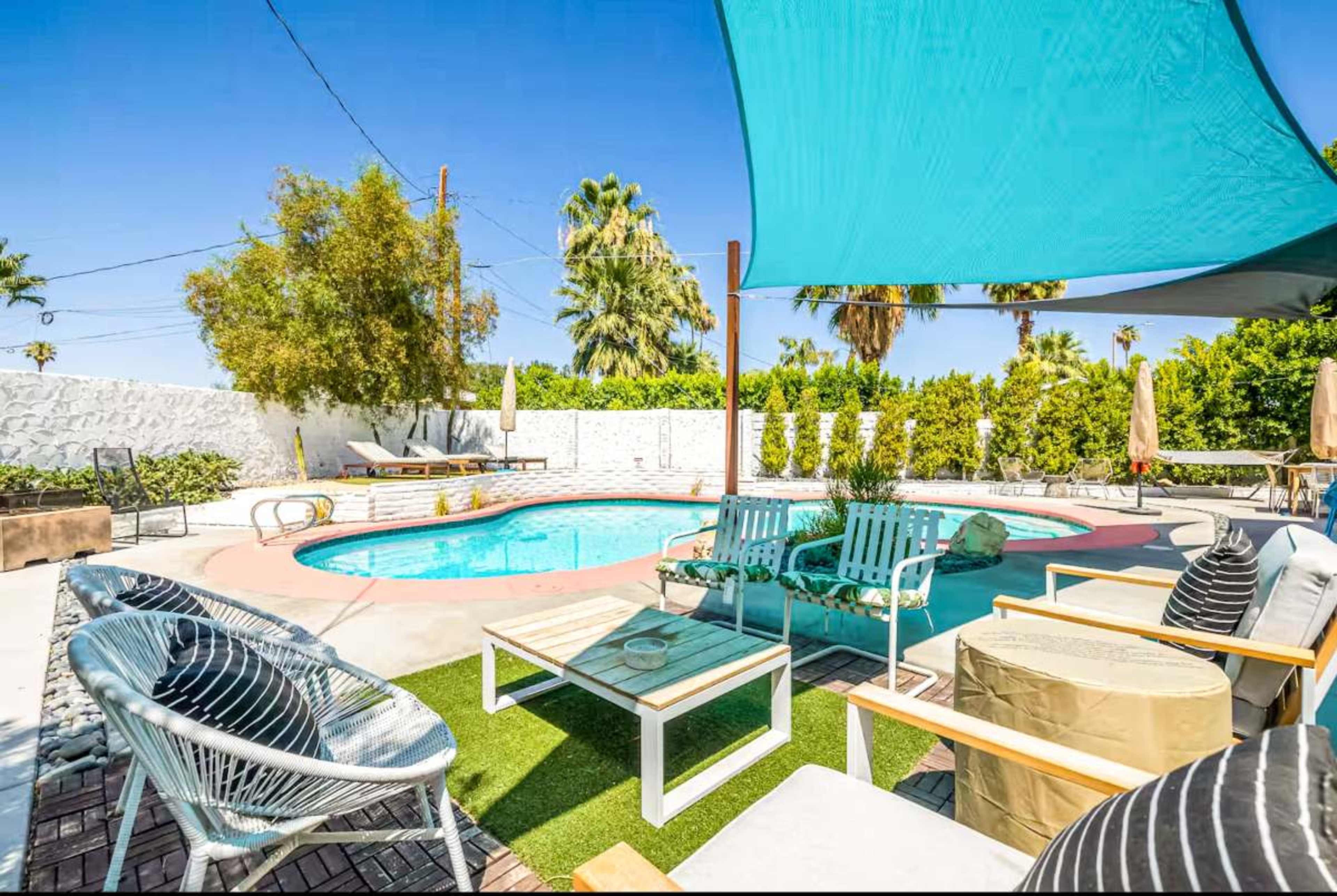 Contemporary House with Clean Lines & Natural Light Image in Palm Springs, Palm Springs, CA