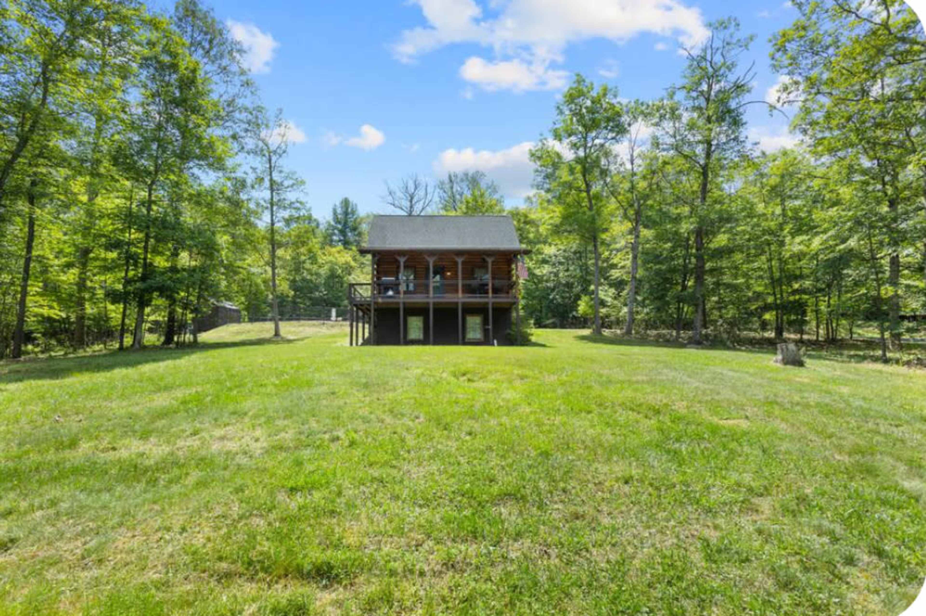 Rural, Secluded Cabin in the Valley Image in , Fort Valley, VA