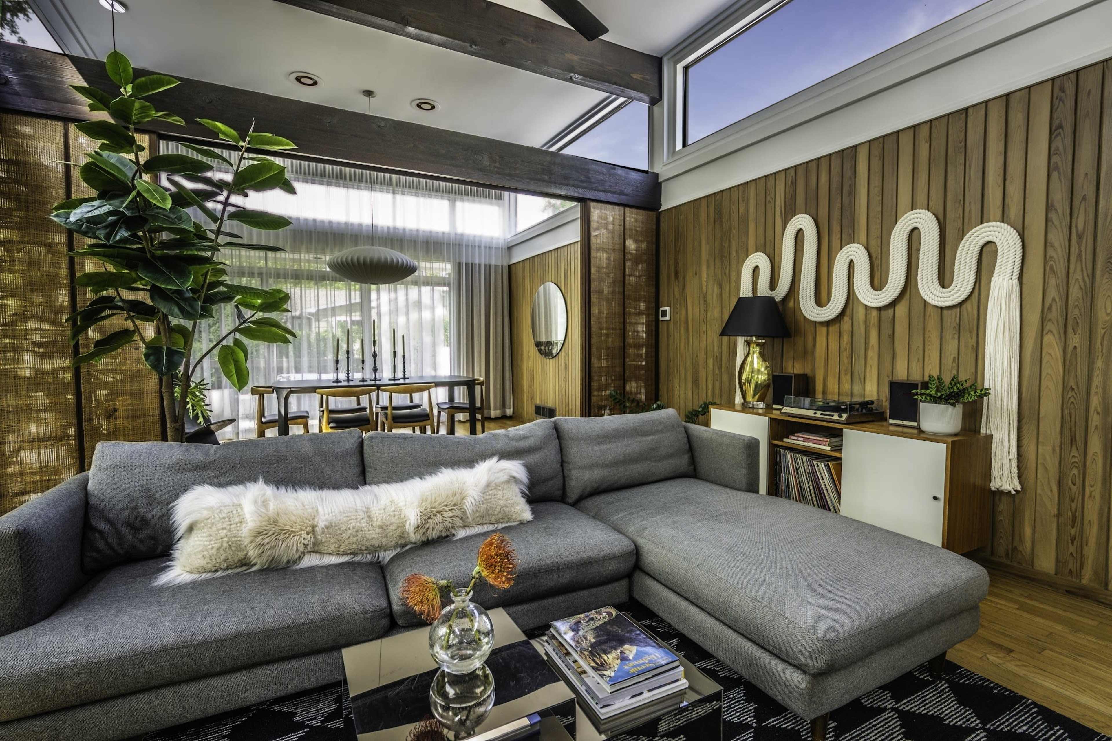 1960s Midcentury Modern Home, Pristine Condition Image in Fairfield, Fairfield, CT