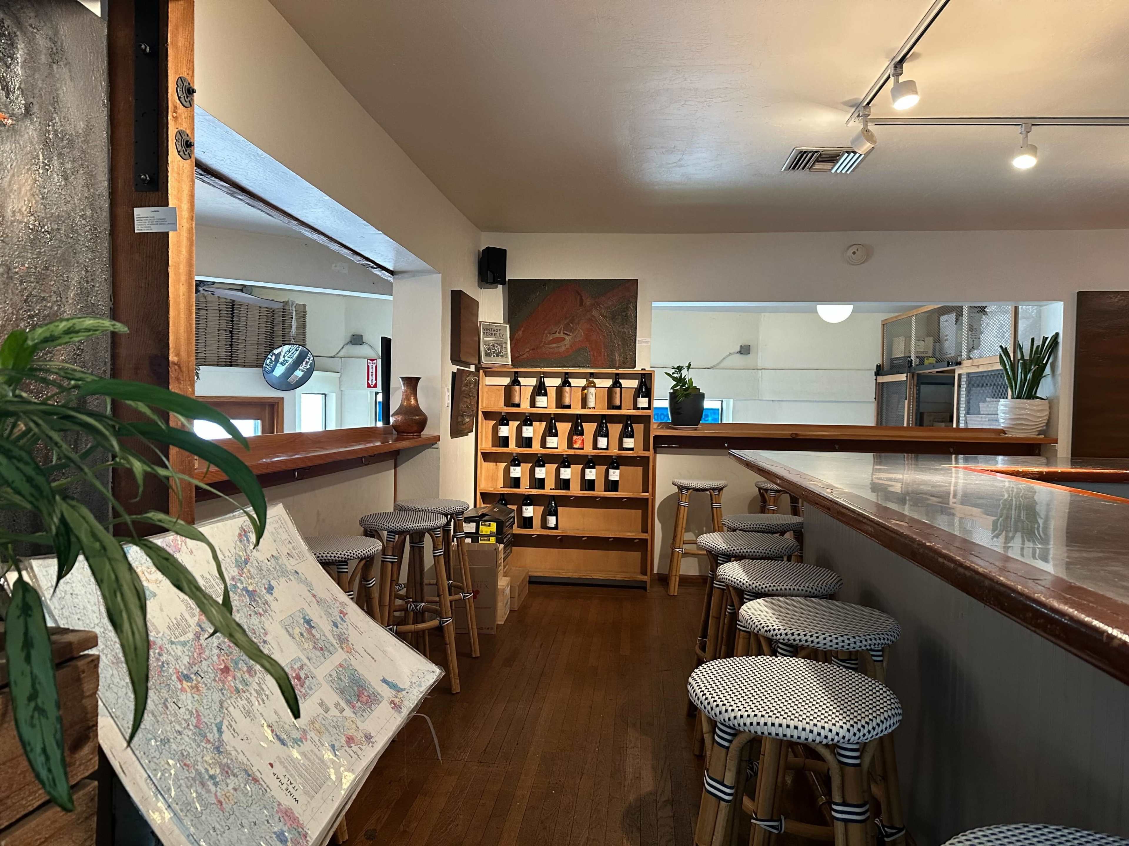 Cozy Wine Bar Image in Albany, Albany, CA