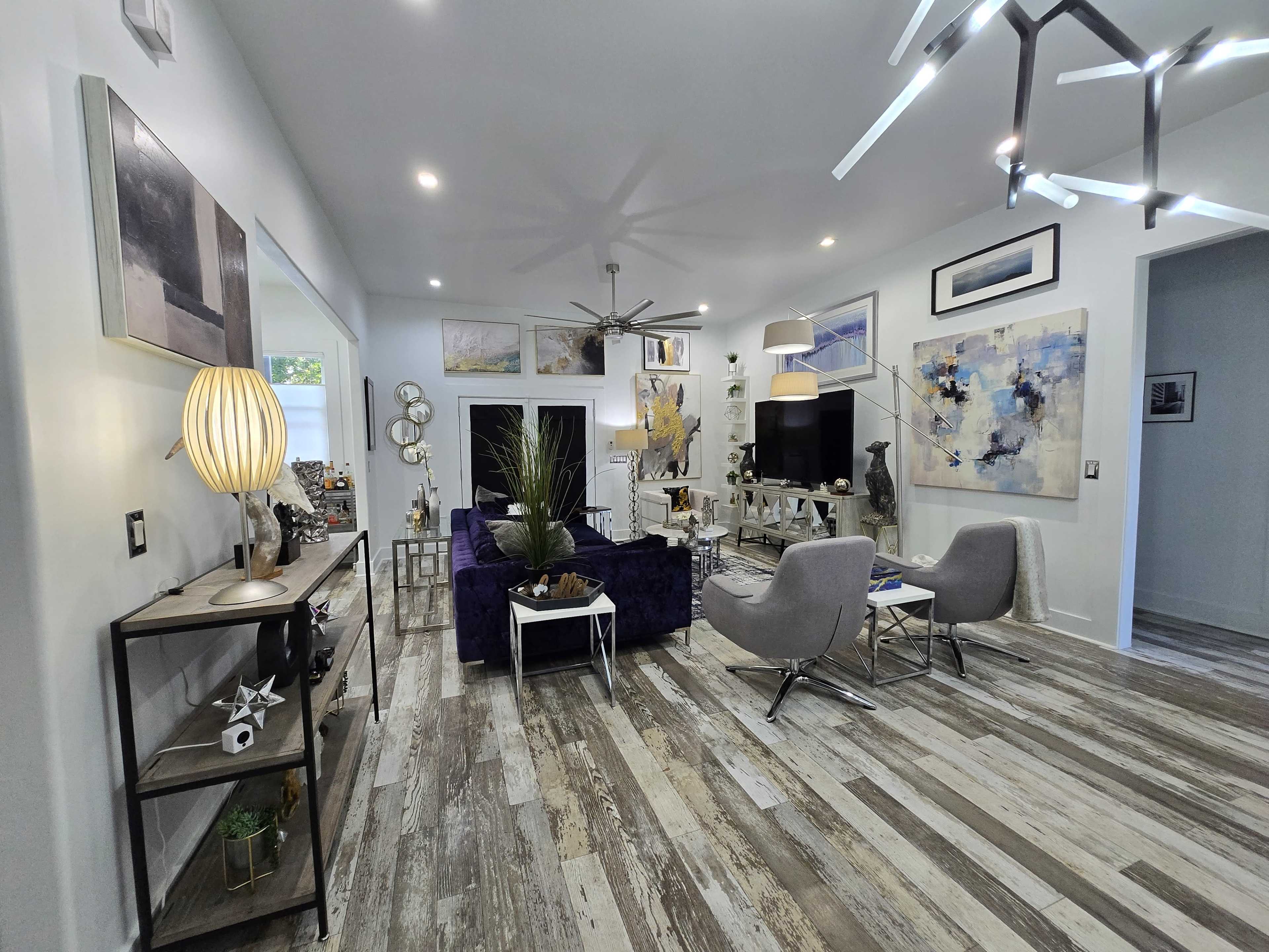 Gorgeous and Glamorous House with a vibe. Image in Belvedere Park, DECATUR, GA