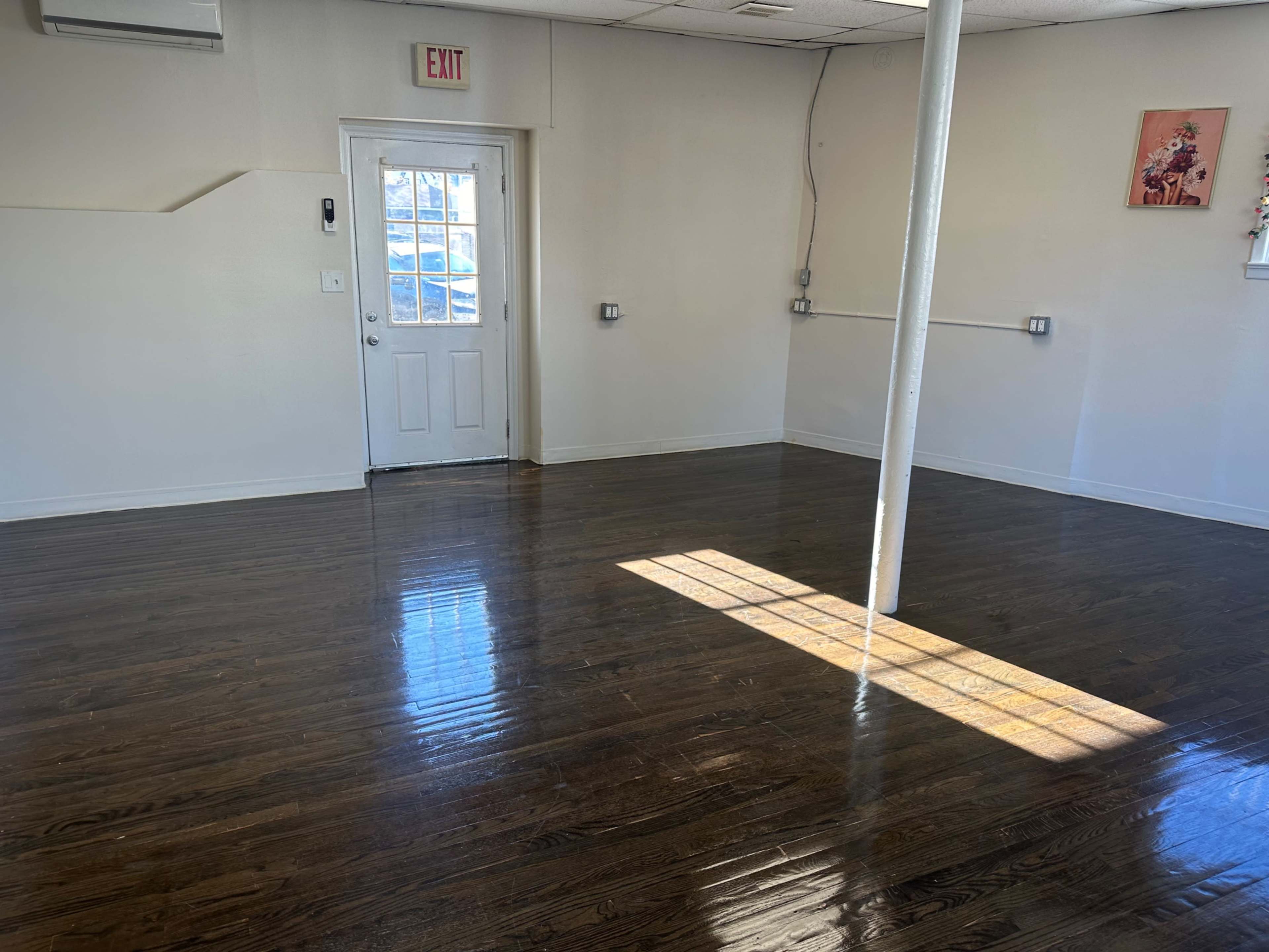 Intimate, open space studio located in Orange Image in City of Orange, Orange, NJ