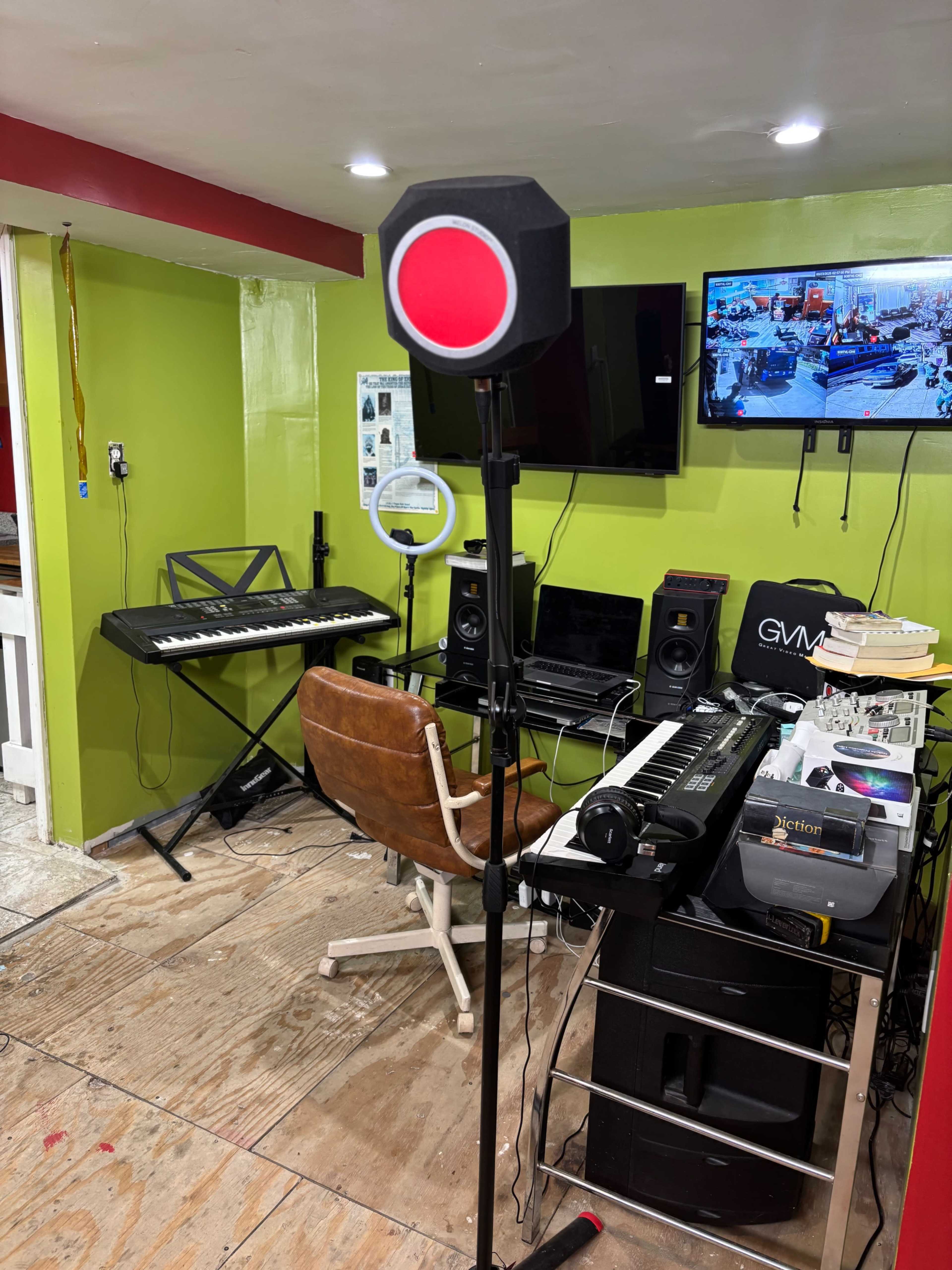 Modern Recording Studio in South Ozone Park with Professional Equipment” Image in South Ozone Park, South Ozone Park, NY
