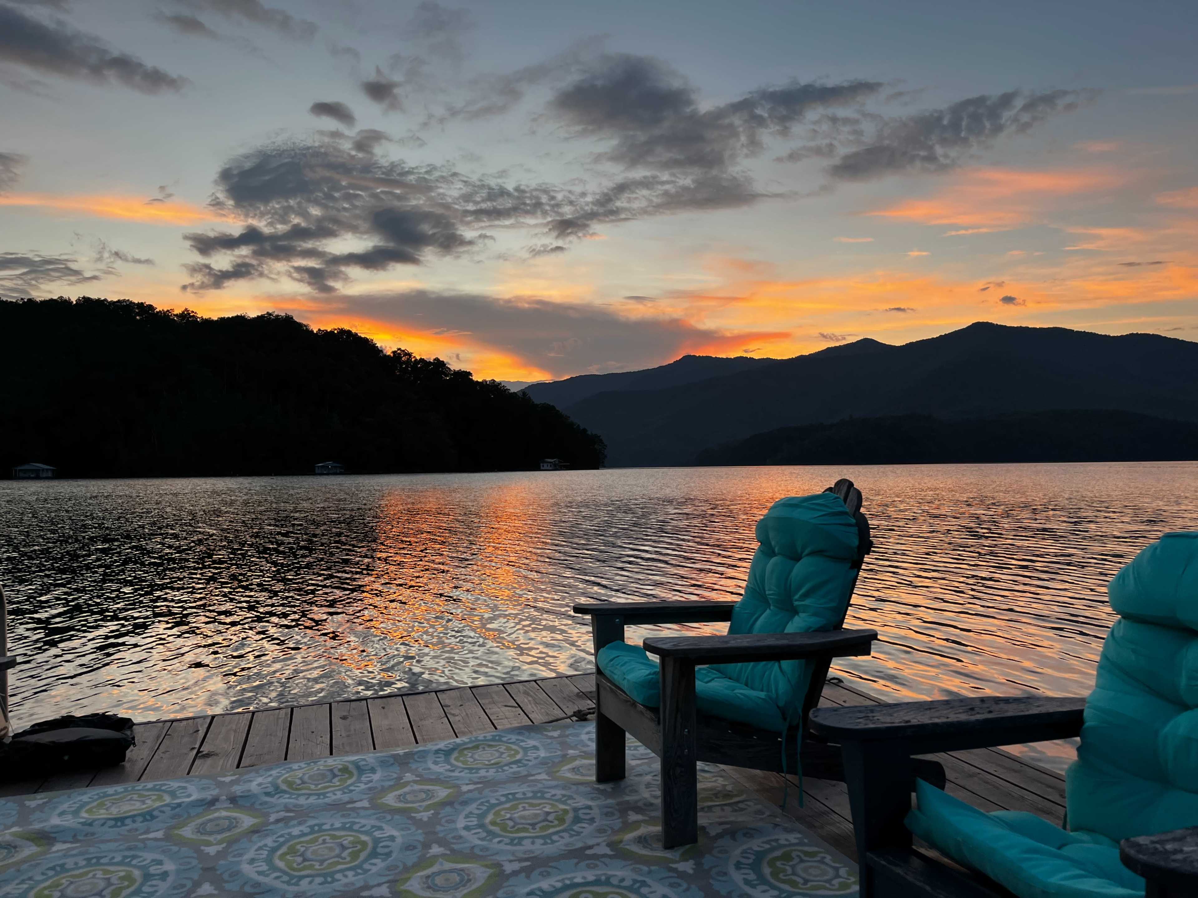 Gorgeous Floating House nestled in The Great Smokey Mountains Image in , Fontana Dam, NC