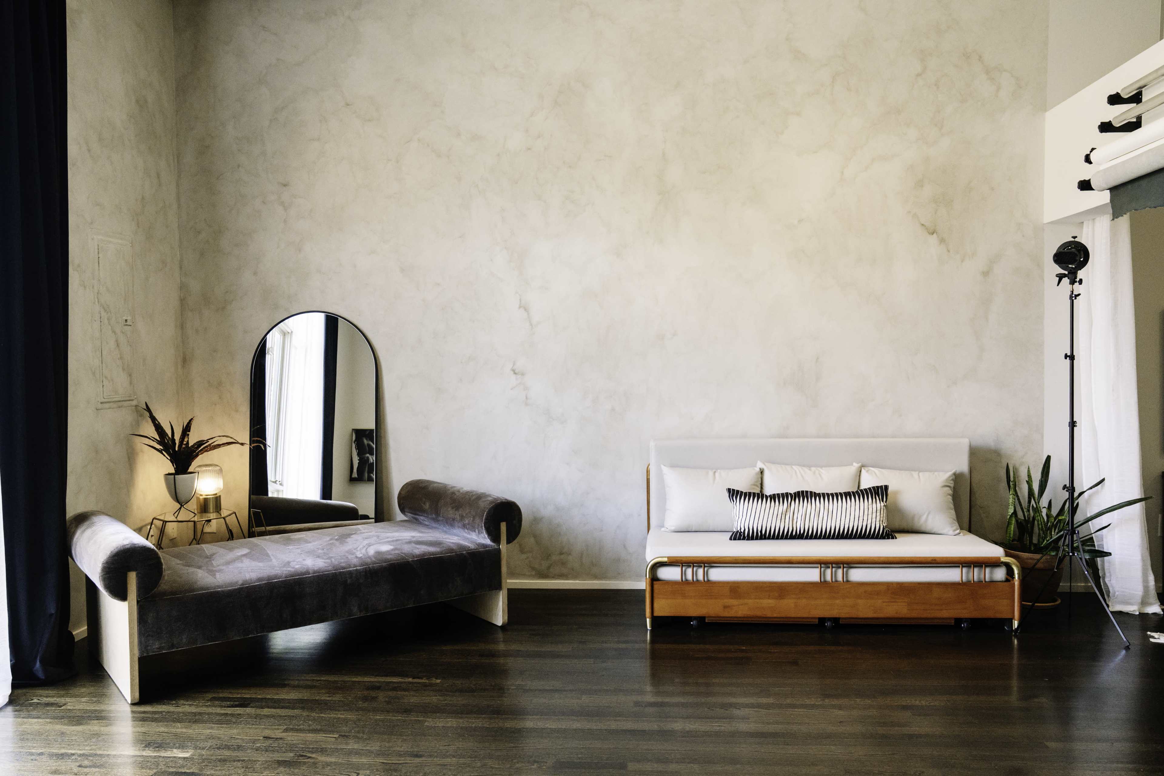 Unique, Warm Germantown Loft -- Great for photo shoots, meetings, and small events! Image in Germantown, Nashville, TN