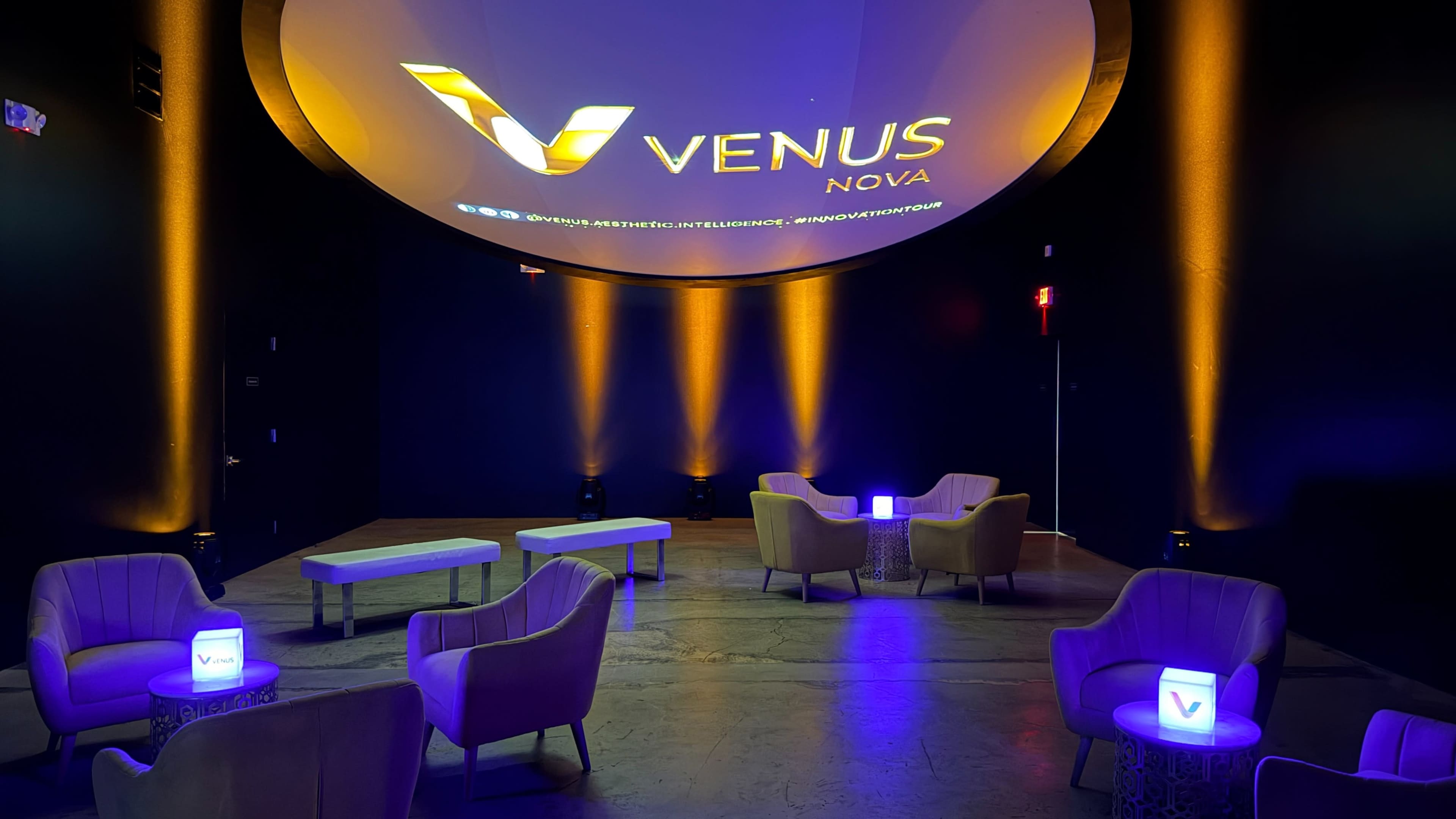 Heights Innovative Immersive Art + Technology Gallery Image in Greater Heights, Houston, TX