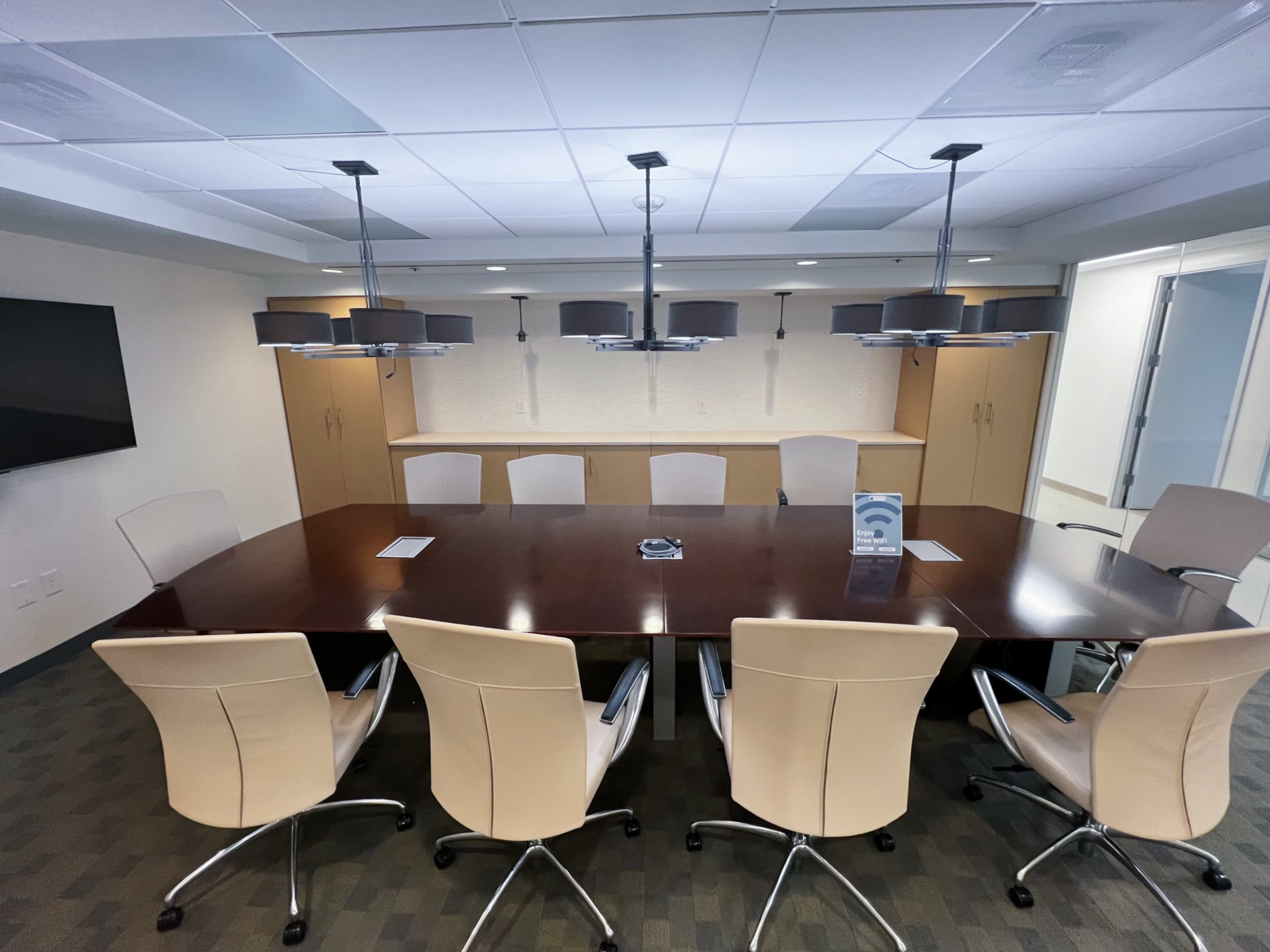 Versatile Conference Rooms with Stunning Street Views & Prime Location on Restaurant Row Image in Northwest Washington, Washington DC, VA