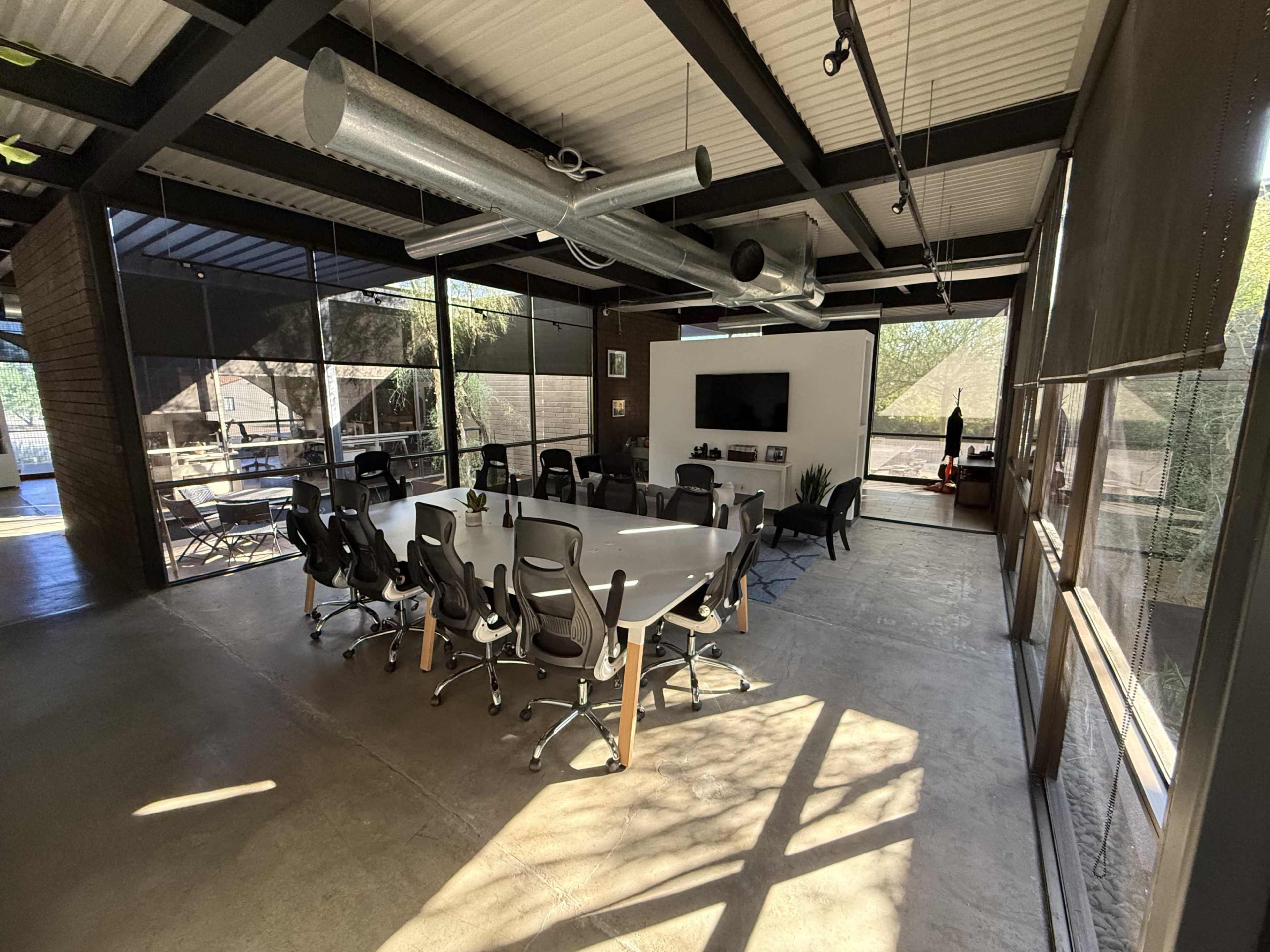 Spacious Modern Studio & Office with Versatile Filming Areas Image in Encanto Village, Phoenix, AZ