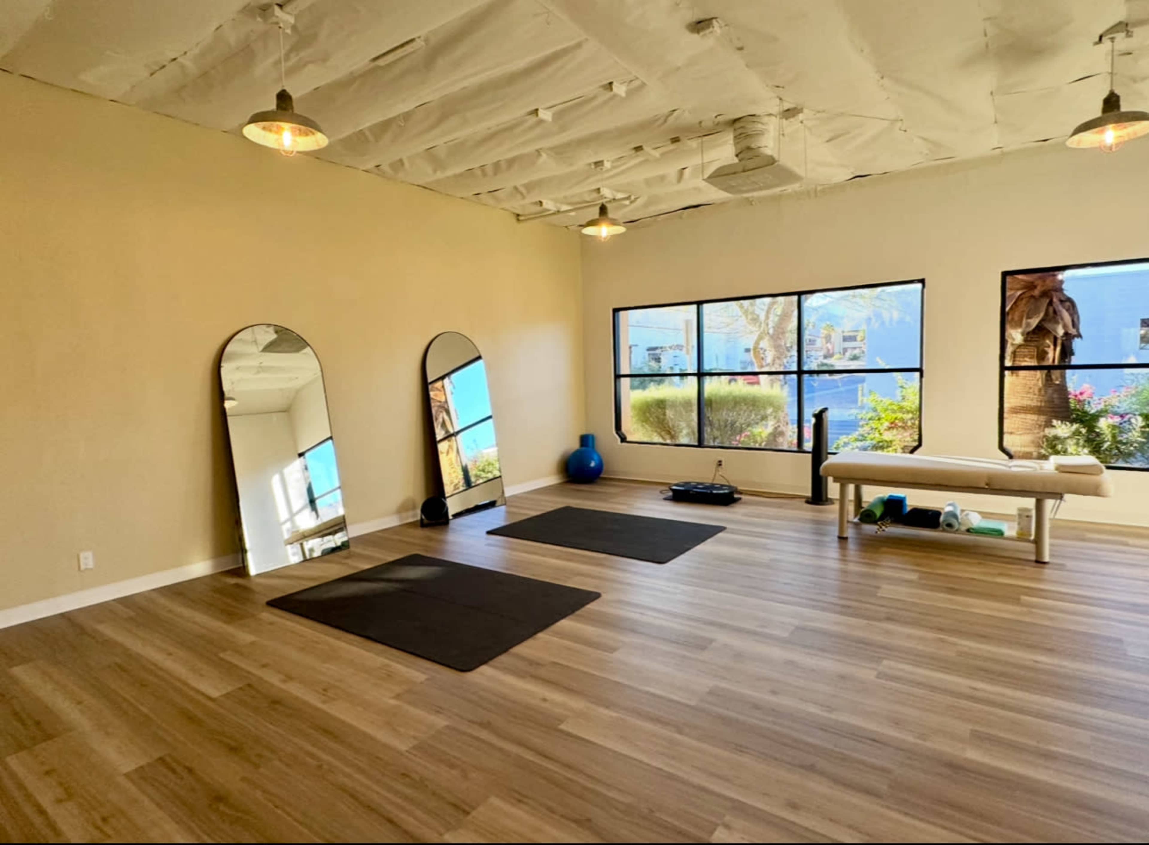 🌿 🎥 Modern Light-Filled Studio in Palm Desert — Ideal for Yoga, Workshops & Content Creation Image in Palm Desert, Palm Desert, CA