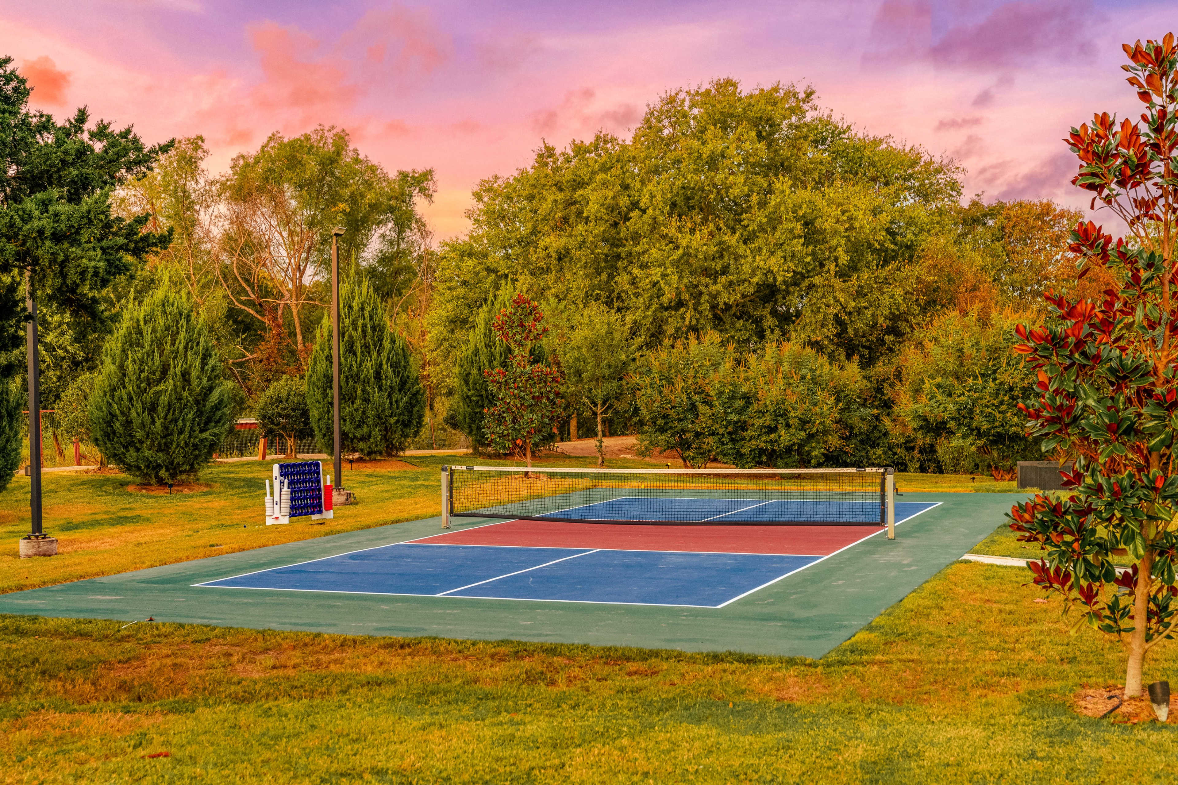 Private Pool w/ Swim-Up Bar, MiniGolf, Pickleball, Game Room, Theatre, Event Deck Image in , Princeton, TX