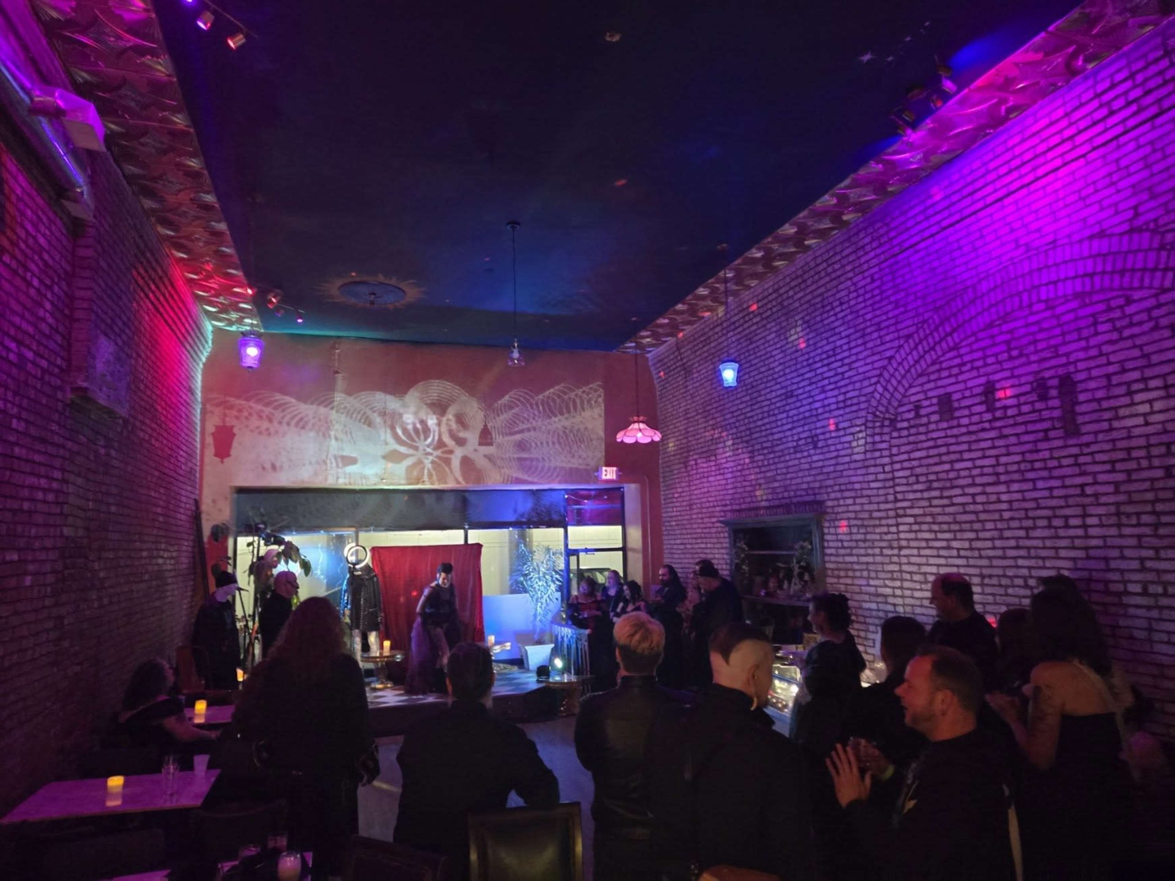 Urban,downtown, multi use spaces.  Bar, cafe, Airbnb, photo studio spaces Image in Downtown, Saint Louis, MO