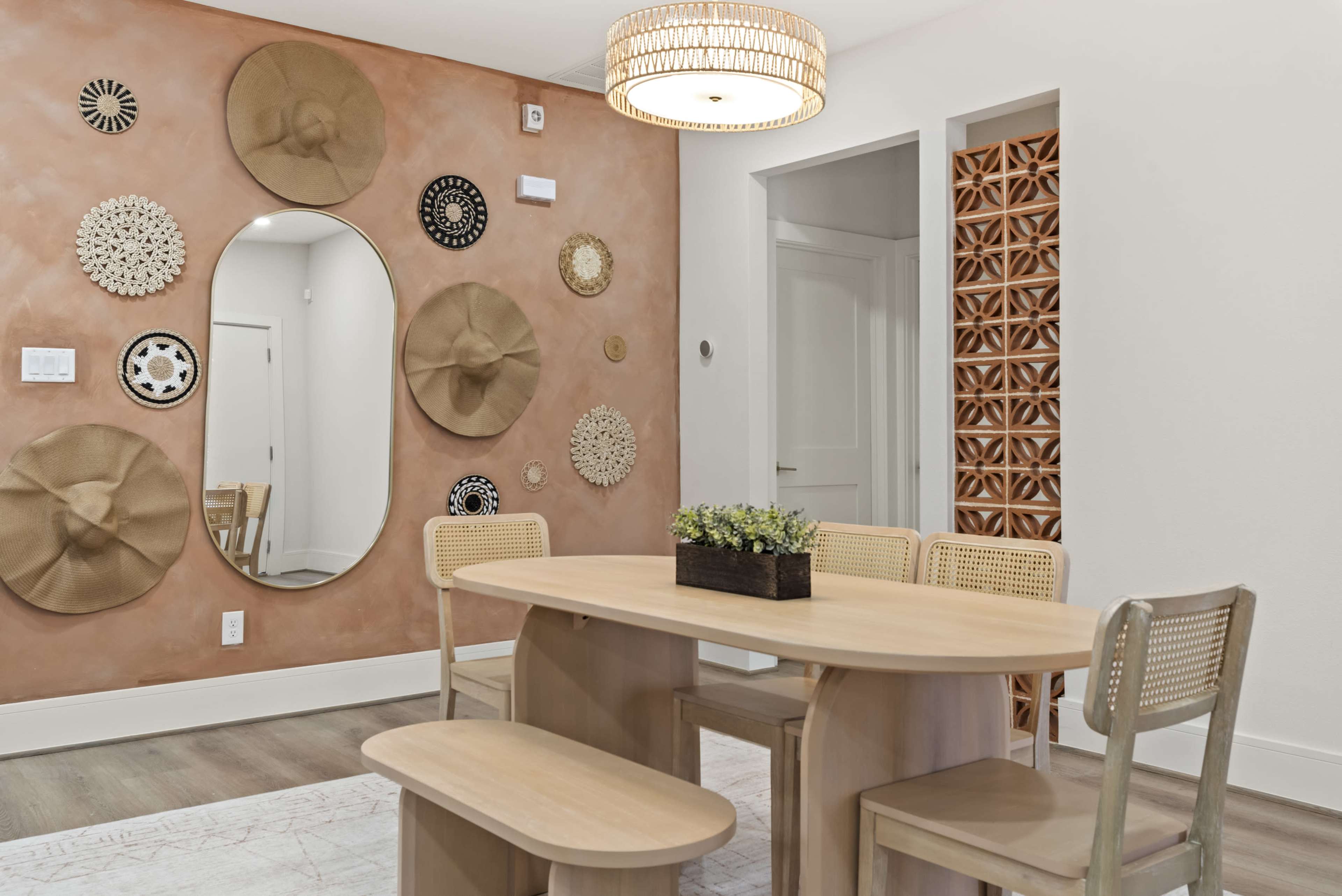 Desert Rose DUO✨ Two homes - Brand-New Modern Space with Instagrammable Design & Amazing Patio Image in Greater East End, Houston, TX