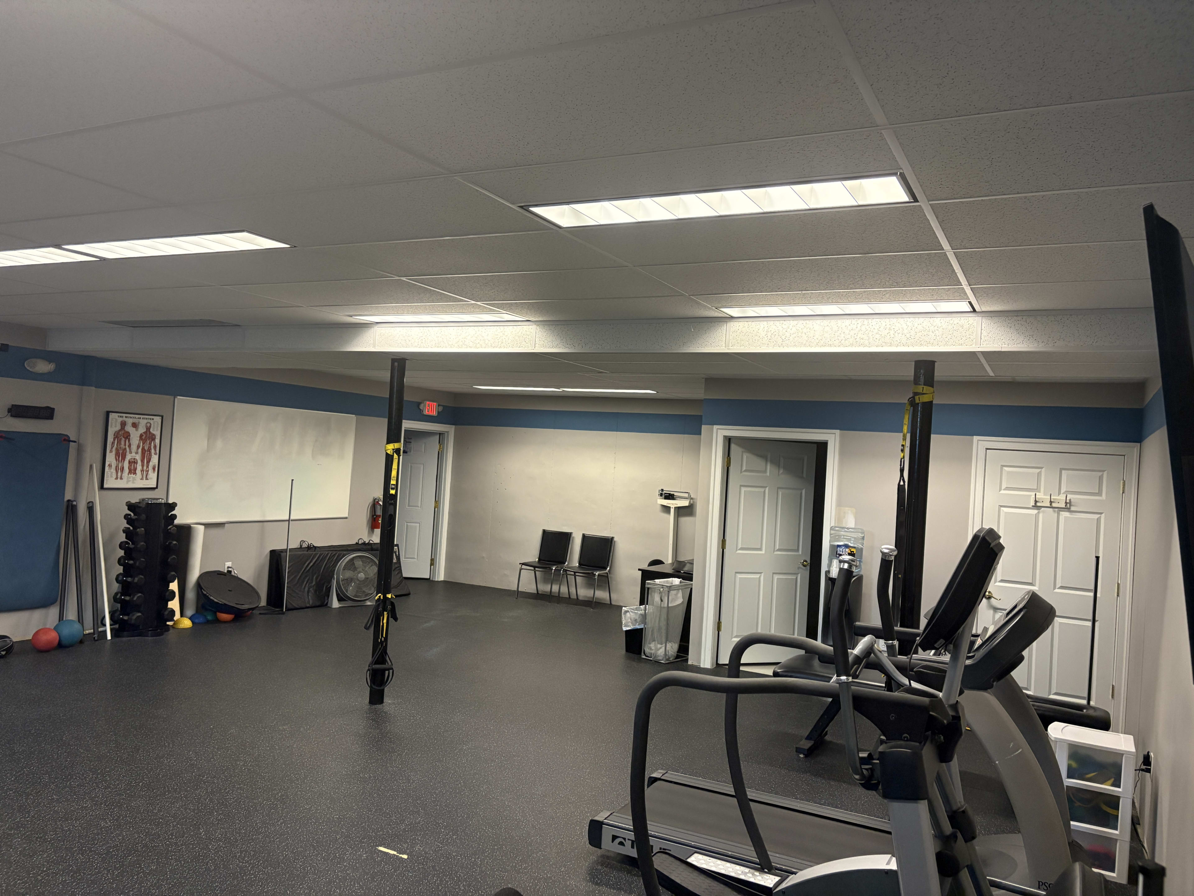 Suburban Training Gym for Fitness Classes or Working Out Image in New Britain, New Britain, PA