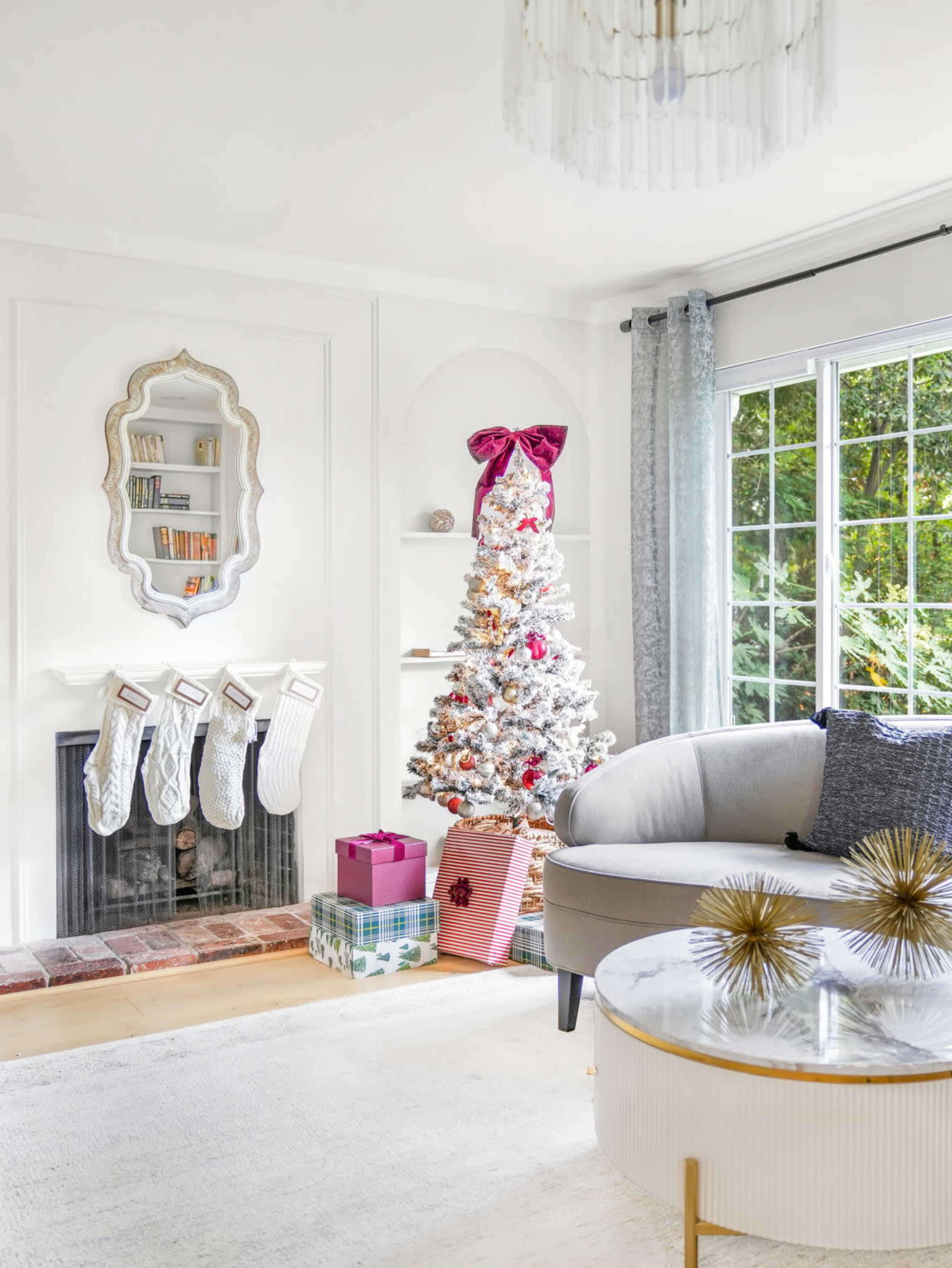 Chic Home Near SF, Celebrating Christmas Spirit Image in Concord, Concord, CA