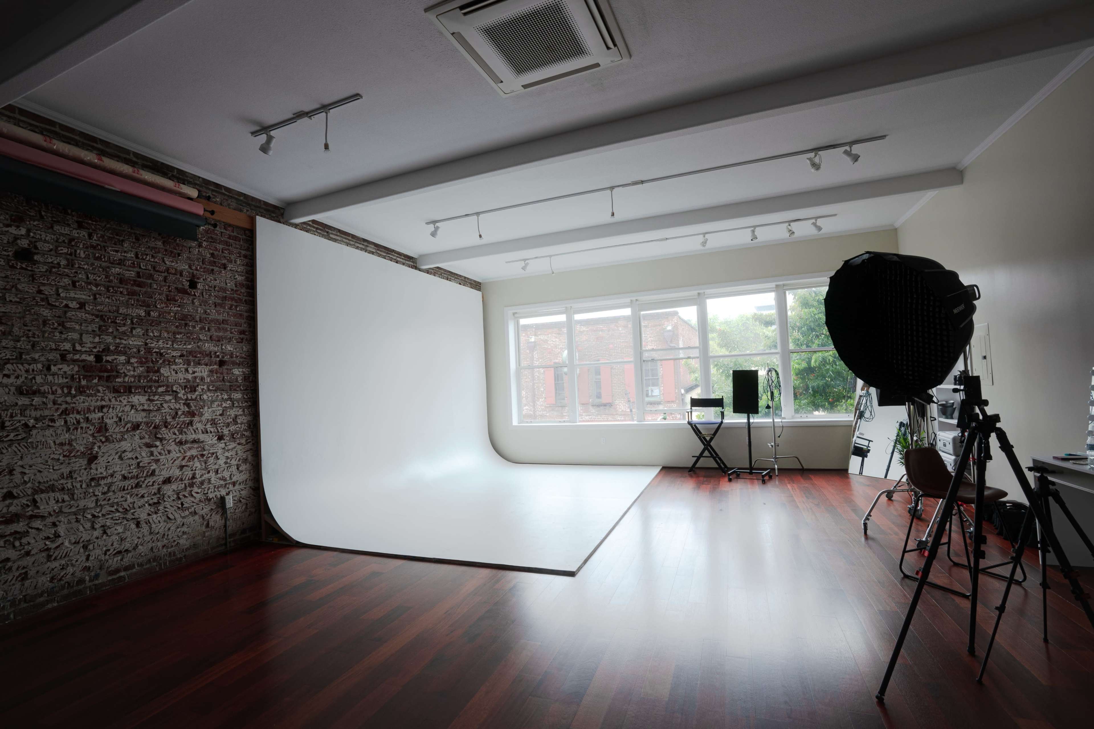 Sunny Loft Studio - Downtown Honolulu Image in Downtown, Honolulu, HI