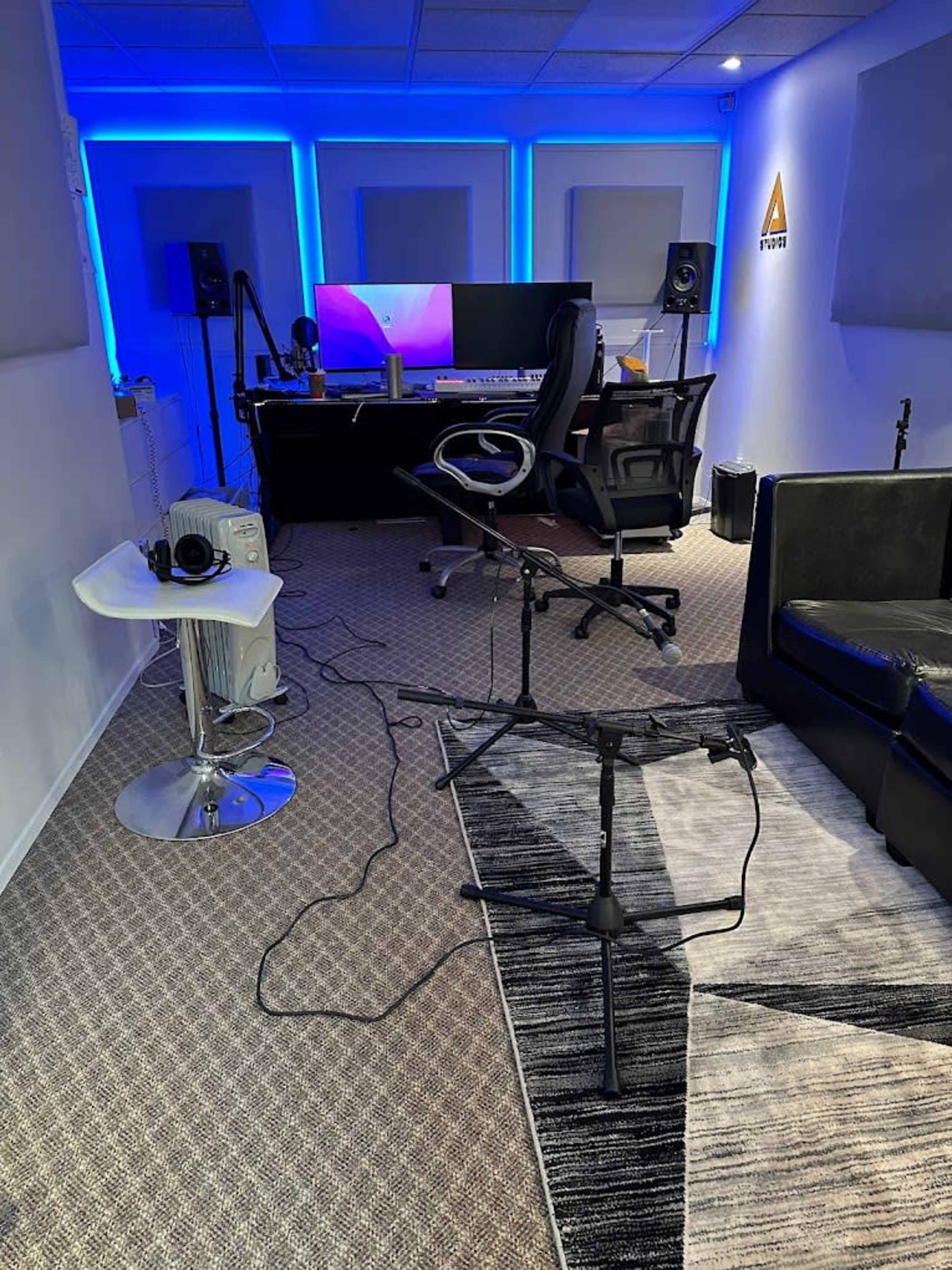 Awsm Studios - Your Hub for Professional Audio and Video Production Image in Newton, Surrey, BC