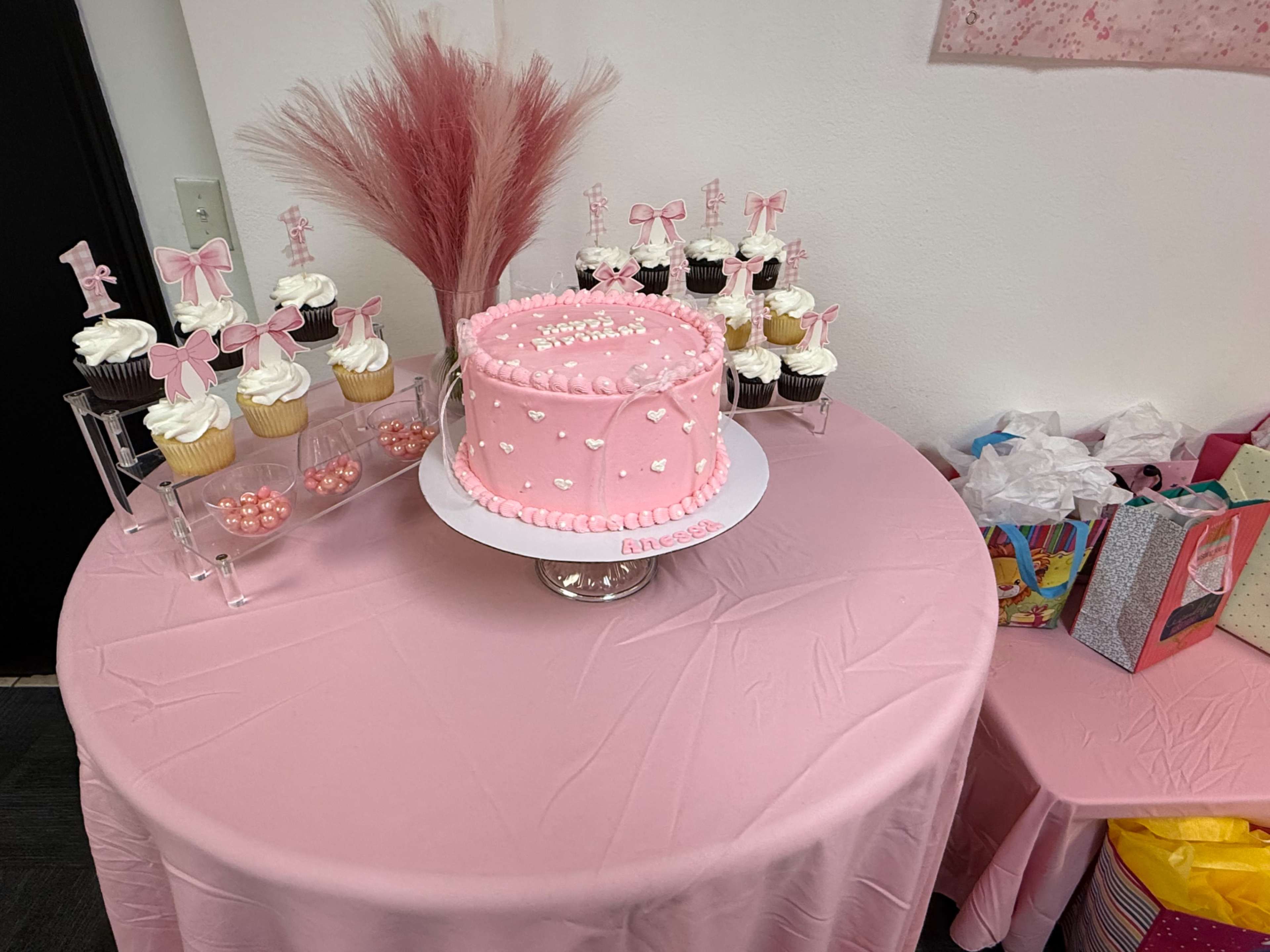 Church space, spacious room for small gatherings Image in Grand Prairie, Grand Prairie, TX