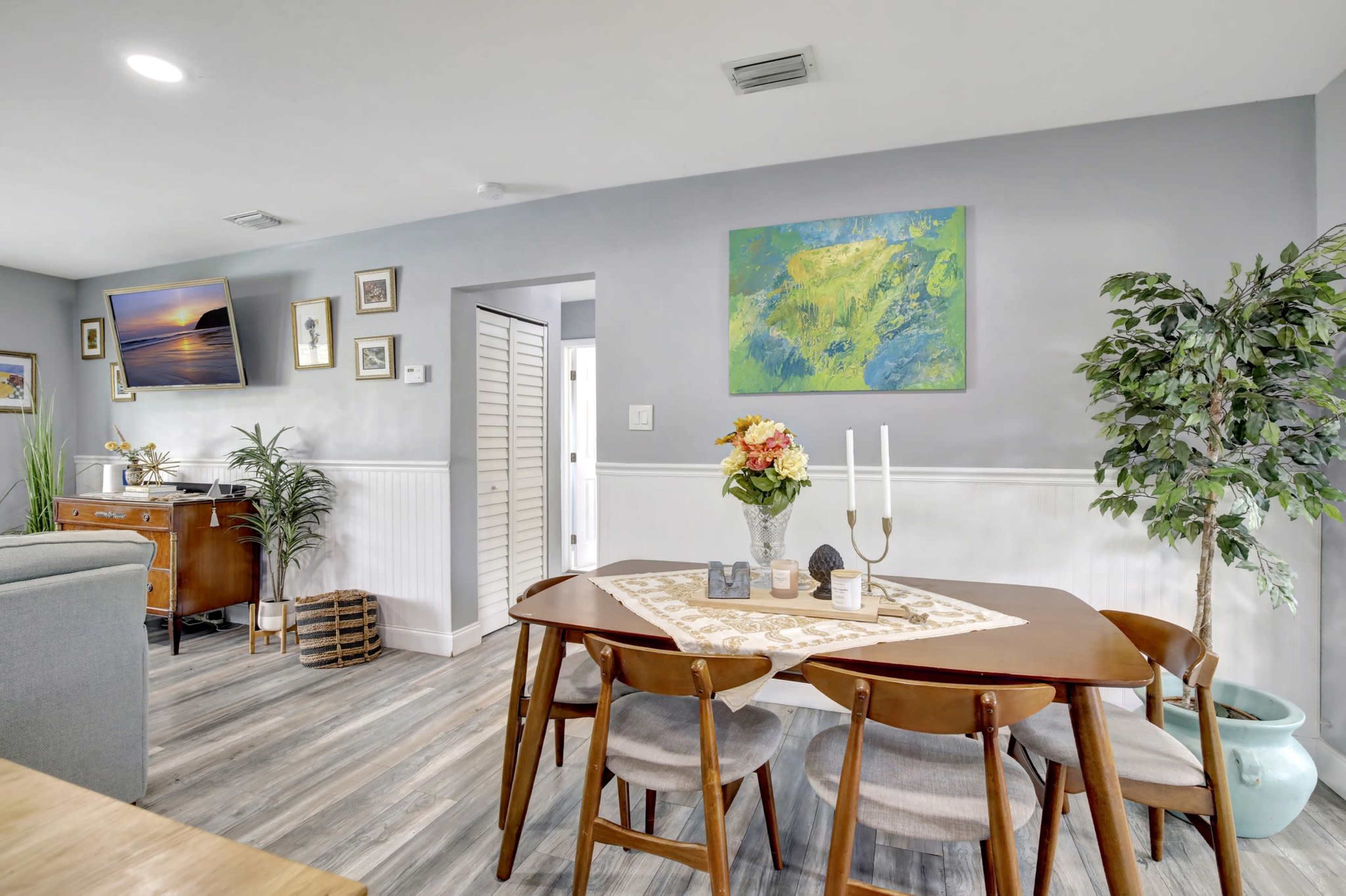 Bright Beautiful Eclectic House Perfect for Your Next Film/Photo Shoot Image in Miramar, Miramar, FL