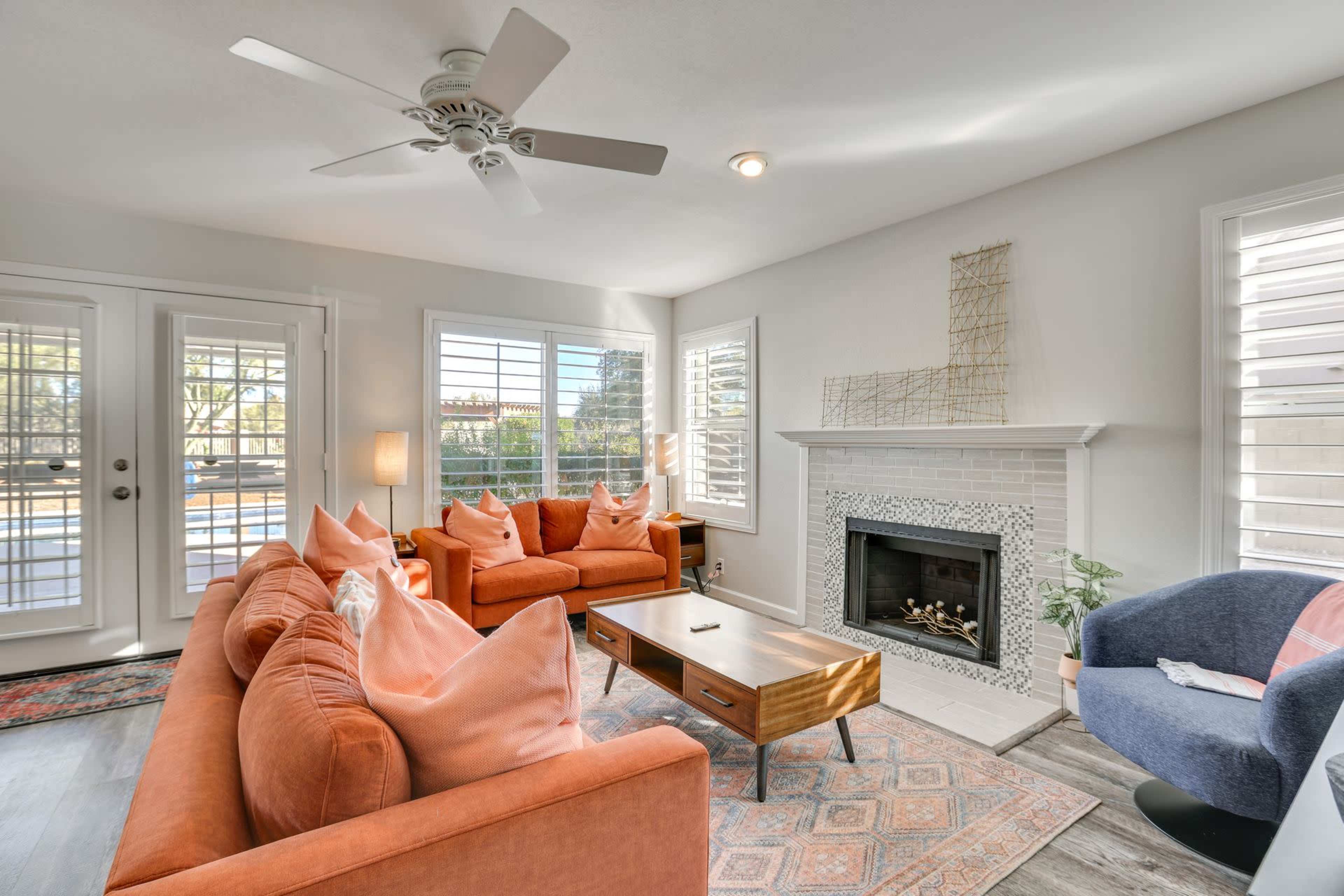 Desert Poolside Retreat for Photoshoots, Events, & Wellness Days Image in Desert View Village, Cave Creek, AZ