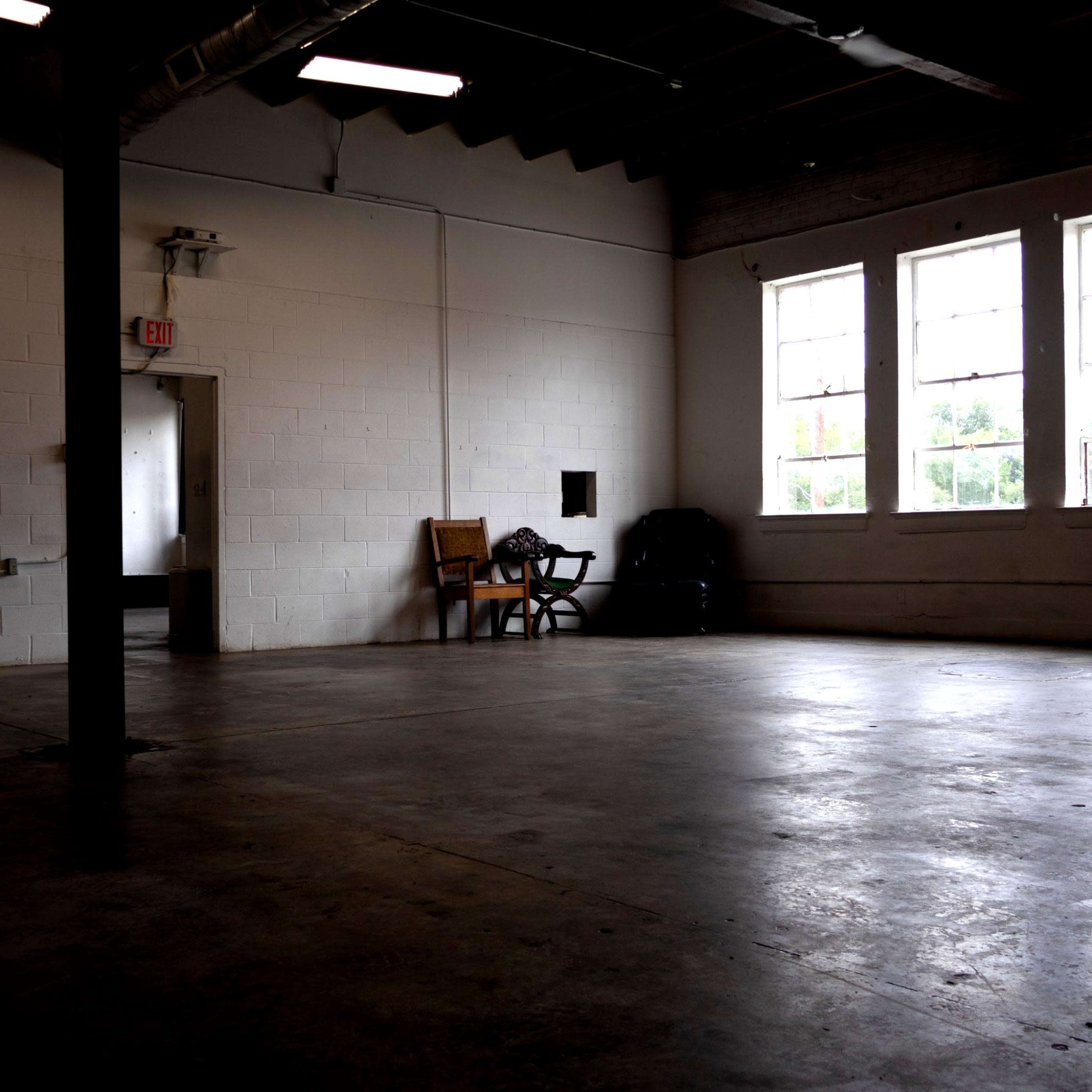 ✨ Saint Charles Studio is a bright, open creative space in East Downtown Houston — ideal for events, co-working, photography, and content creation. Image in Downtown Houston, houston, TX