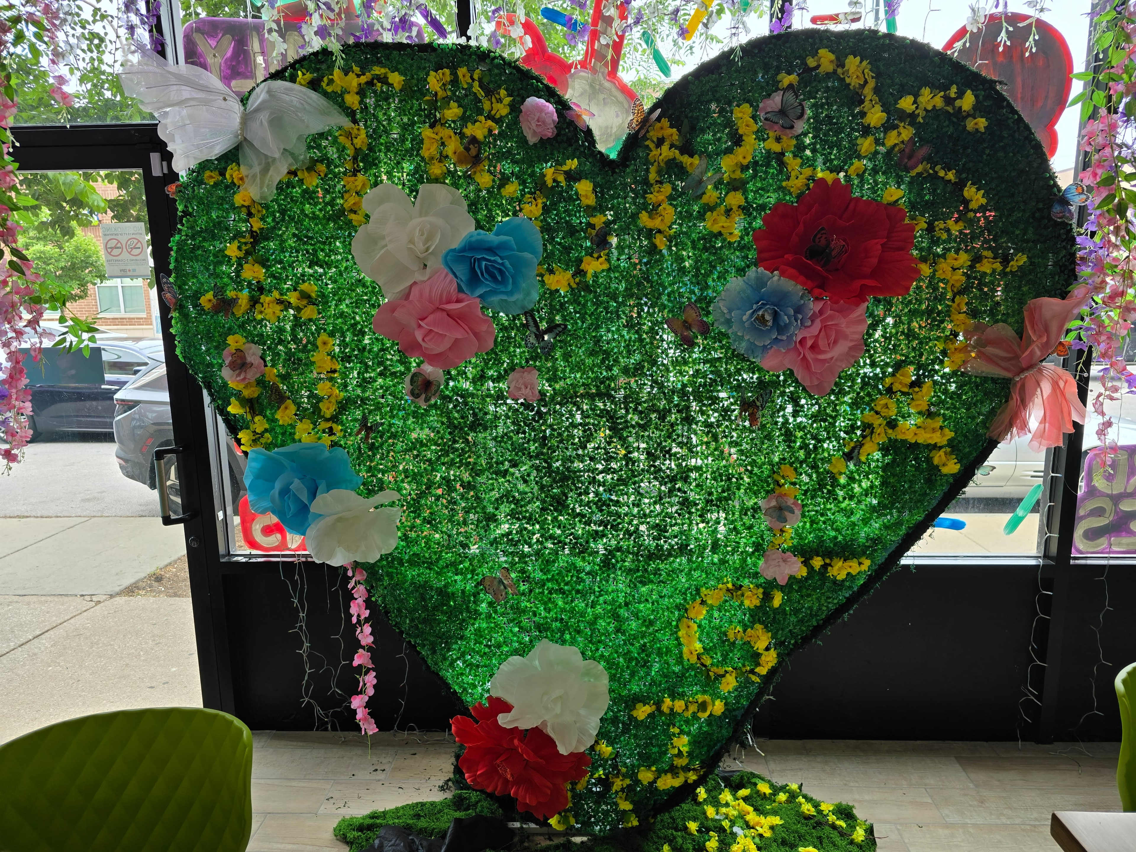 Playful Paradise Lounge Image in Bronzeville, Chicago, IL