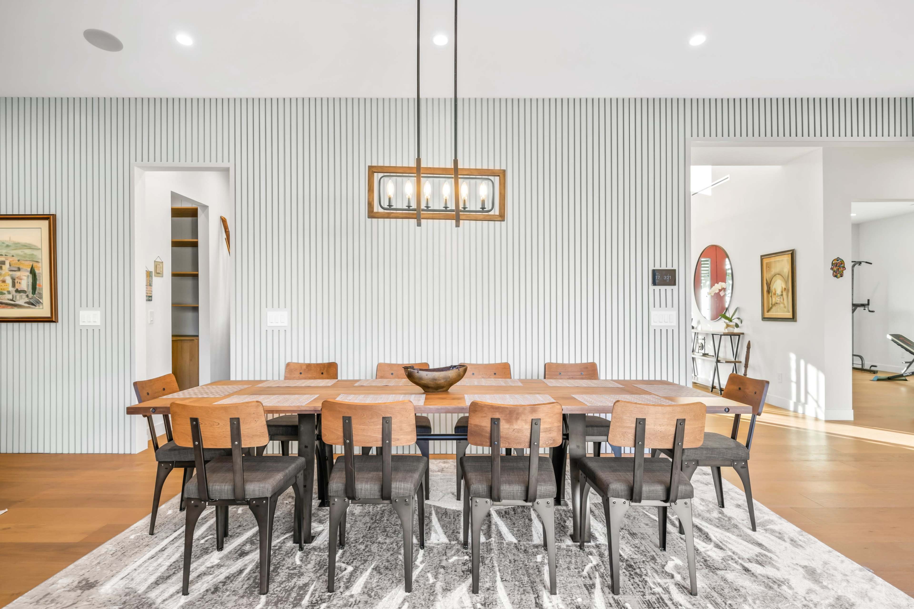 LUXURIOUS MODERN FARMHOUSE IN WOODLAND HILLS Image in Woodland Hills, Woodland Hills, CA