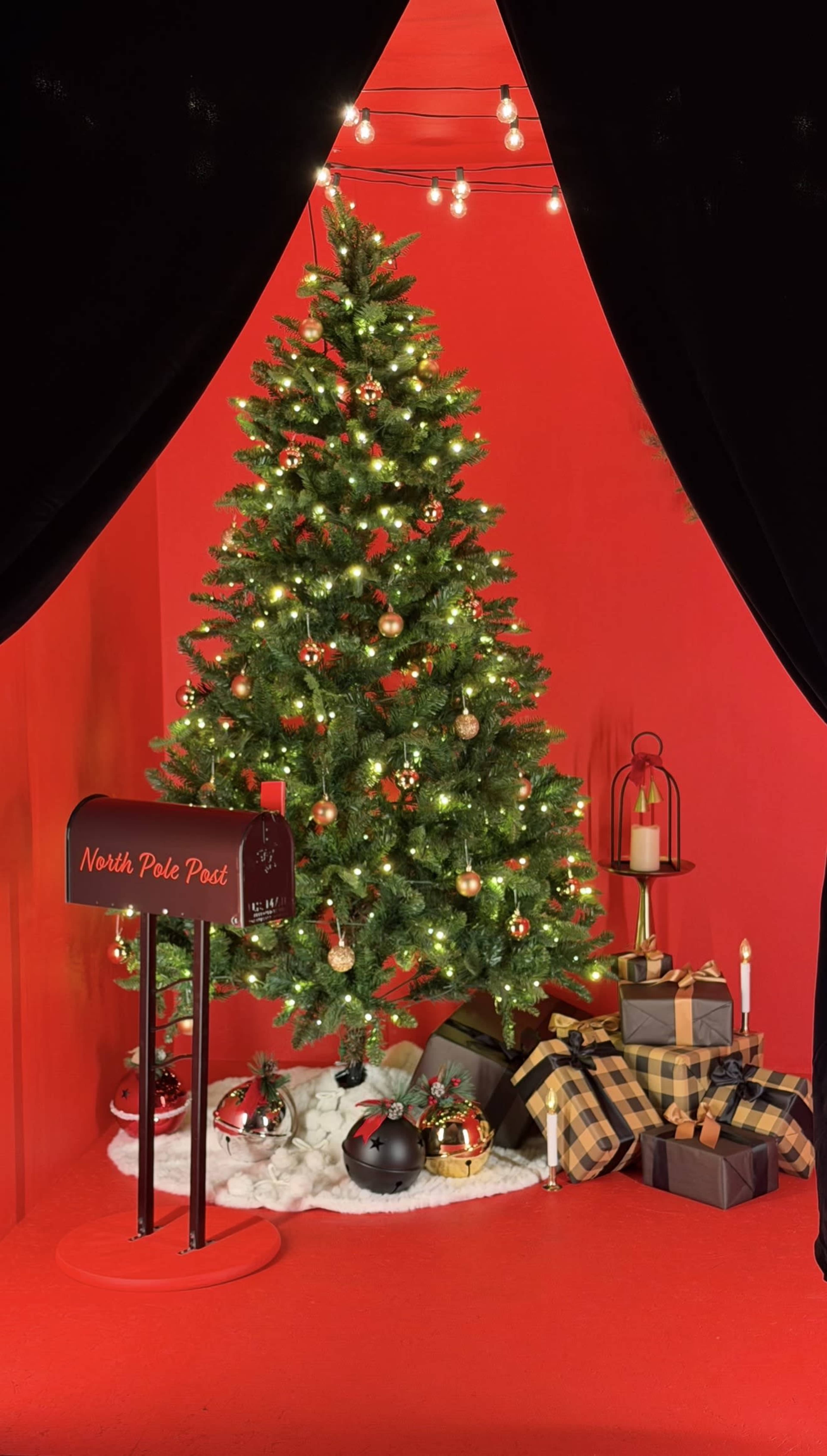 Photography Studio with 3 Curated Sets & Pro Lighting Image in Charleston, Las Vegas, NV