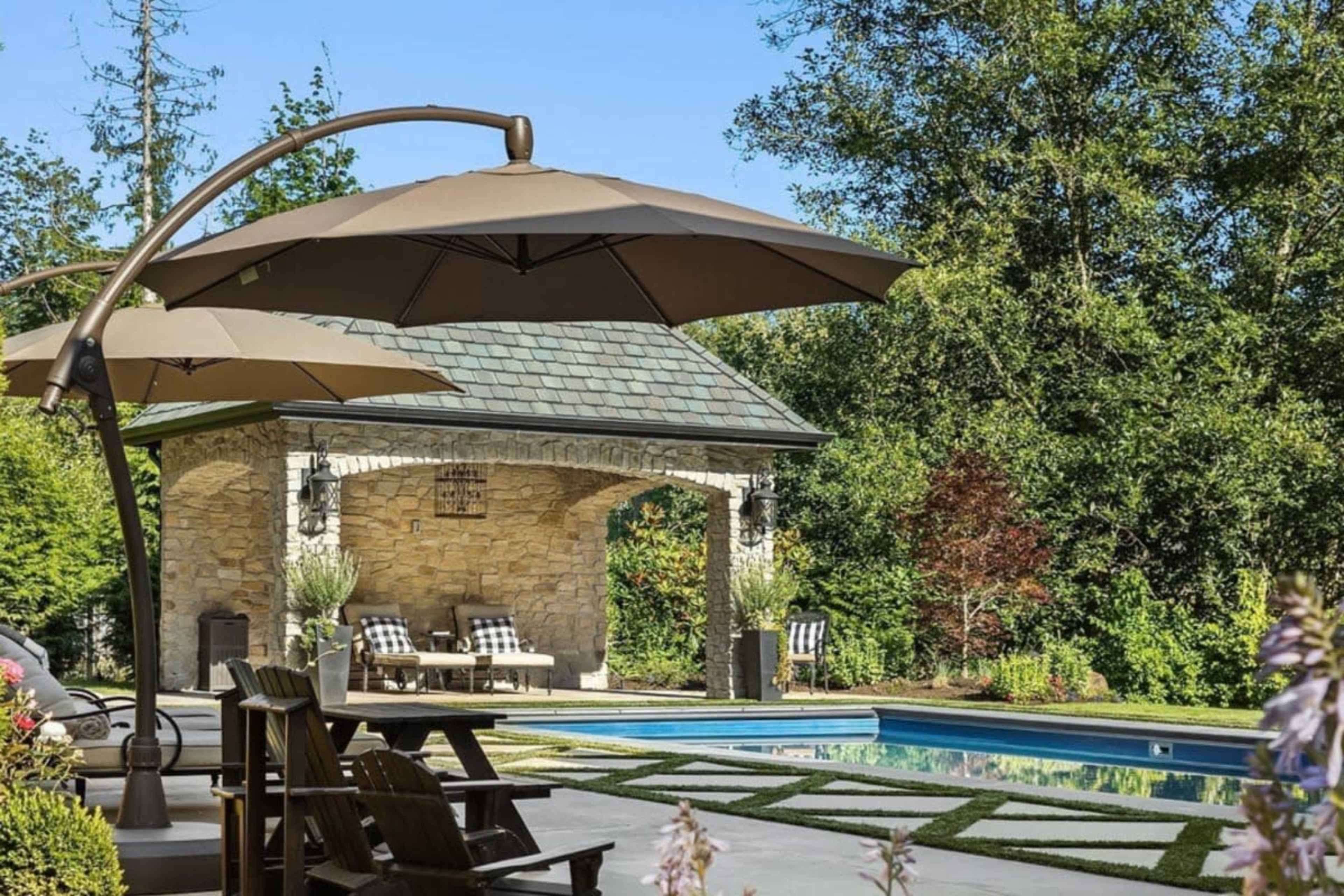 Private Gated Woodinville Estate on 3+ Acres for Offsites & Events Image in Cottage Lake, Woodinville, WA