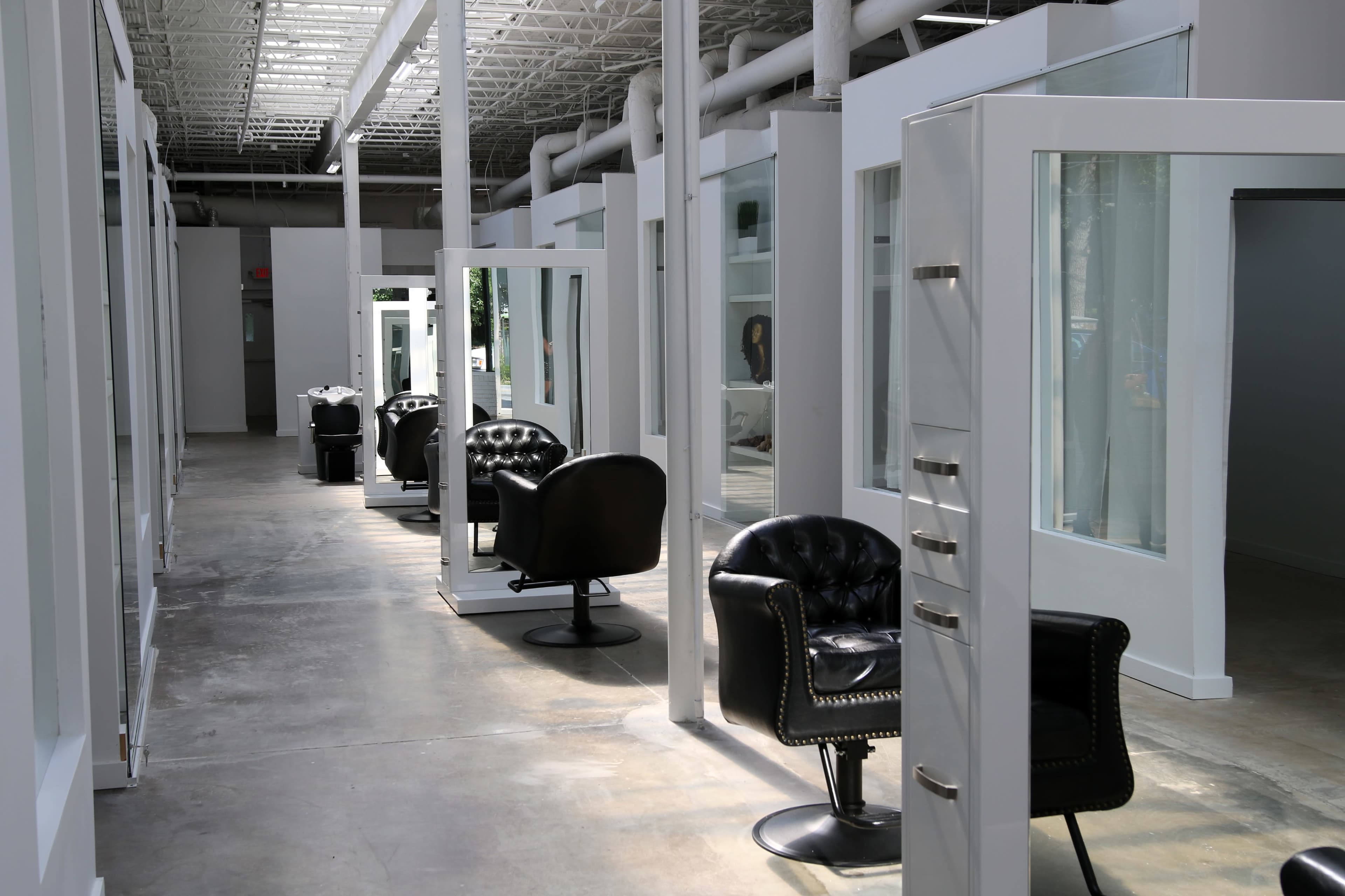 Luxury Salon Suites for Elite Beauty Professionals – Elevate Your Brand at Runway Curls Salon Suites Image in Morningside-Lenox Park, ATLANTA, GA