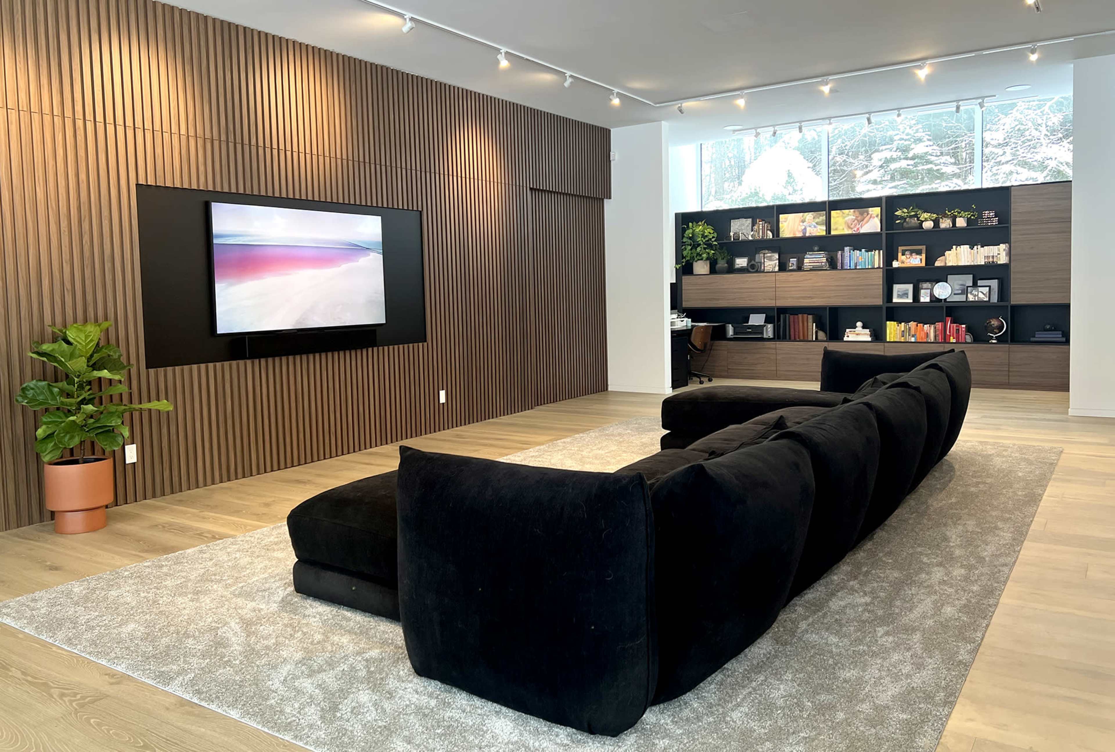 Modern luxury mansion nestled in the woods Image in Flamborough, Dundas, ON