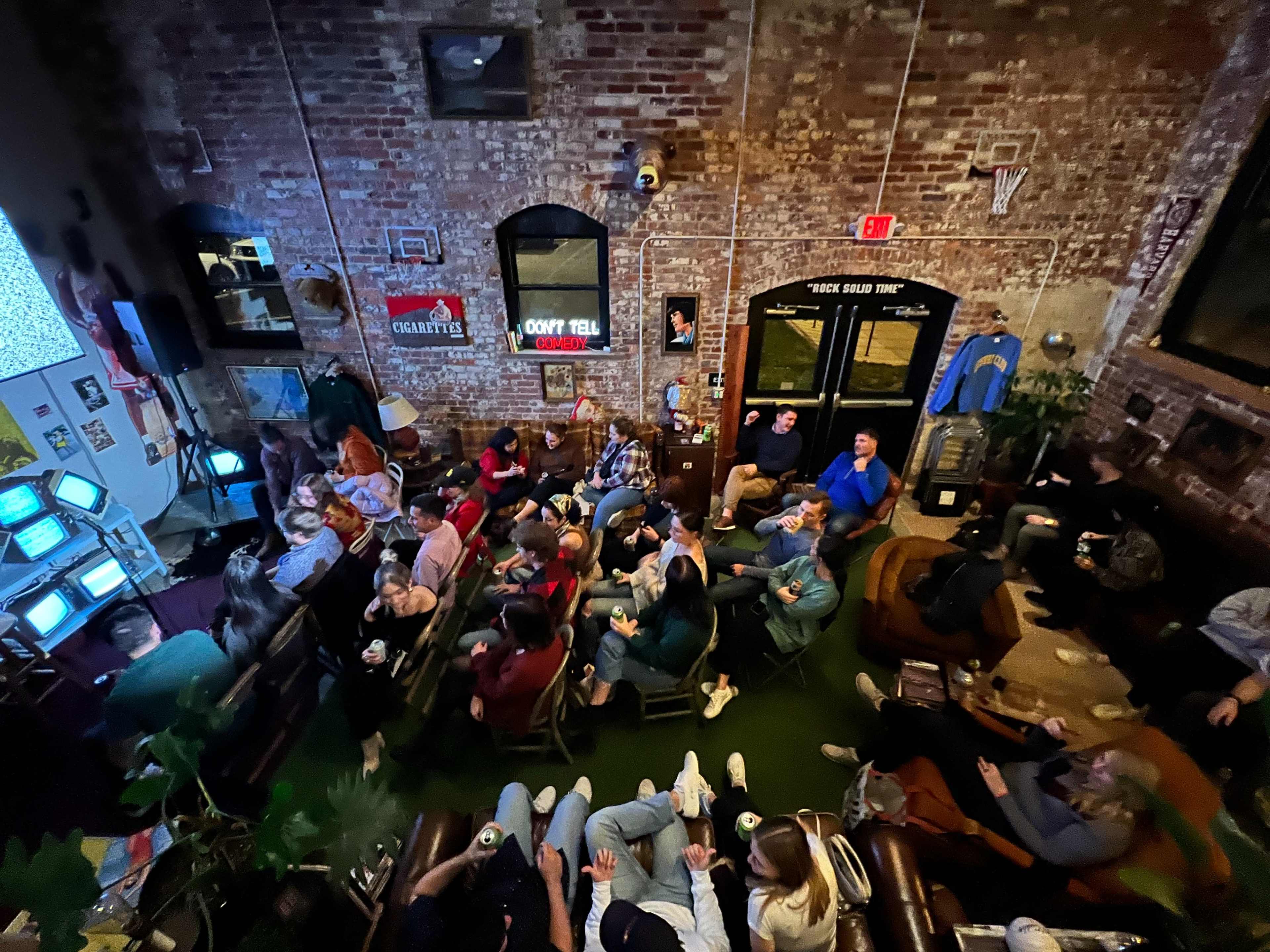 Nostalgic Gathering Space with Relaxed Vibes Image in Franklin Park, Columbus, OH