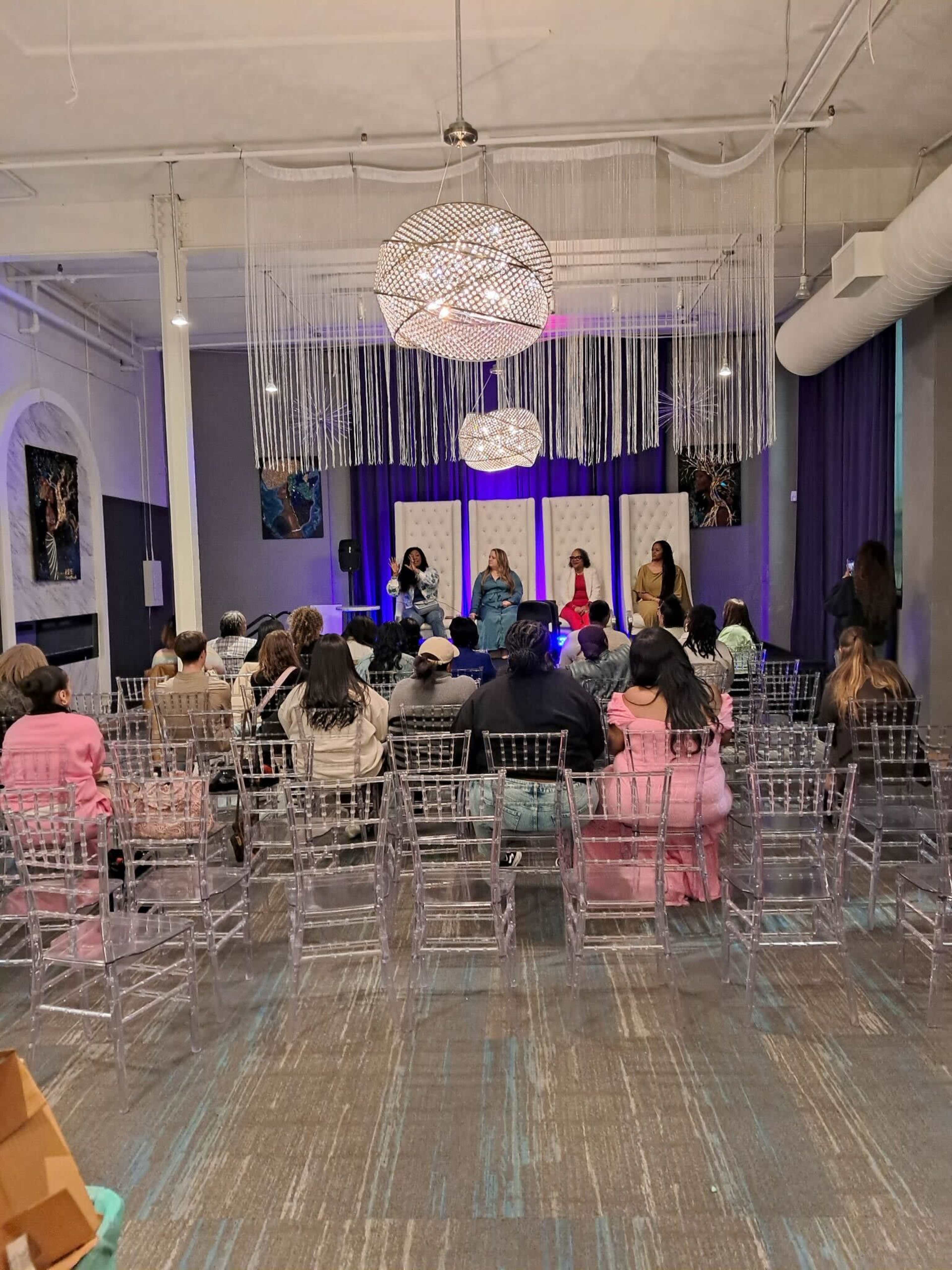 The Luxe at Harmon by BBE - Lower Level Space Image in Downtown West, Minneapolis, MN