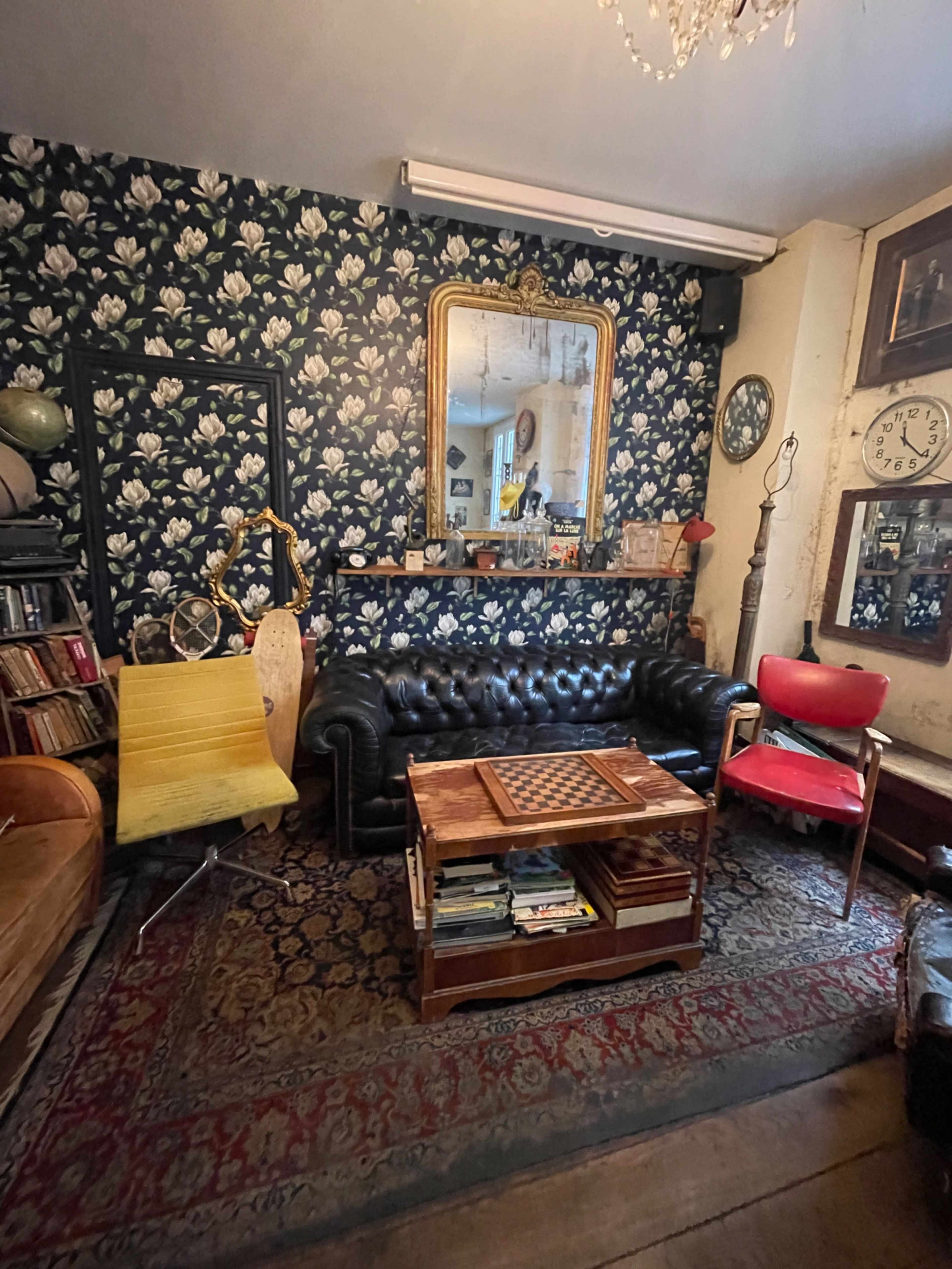 Bar brocante , déco vintage Image dans Batignolles, Paris, 