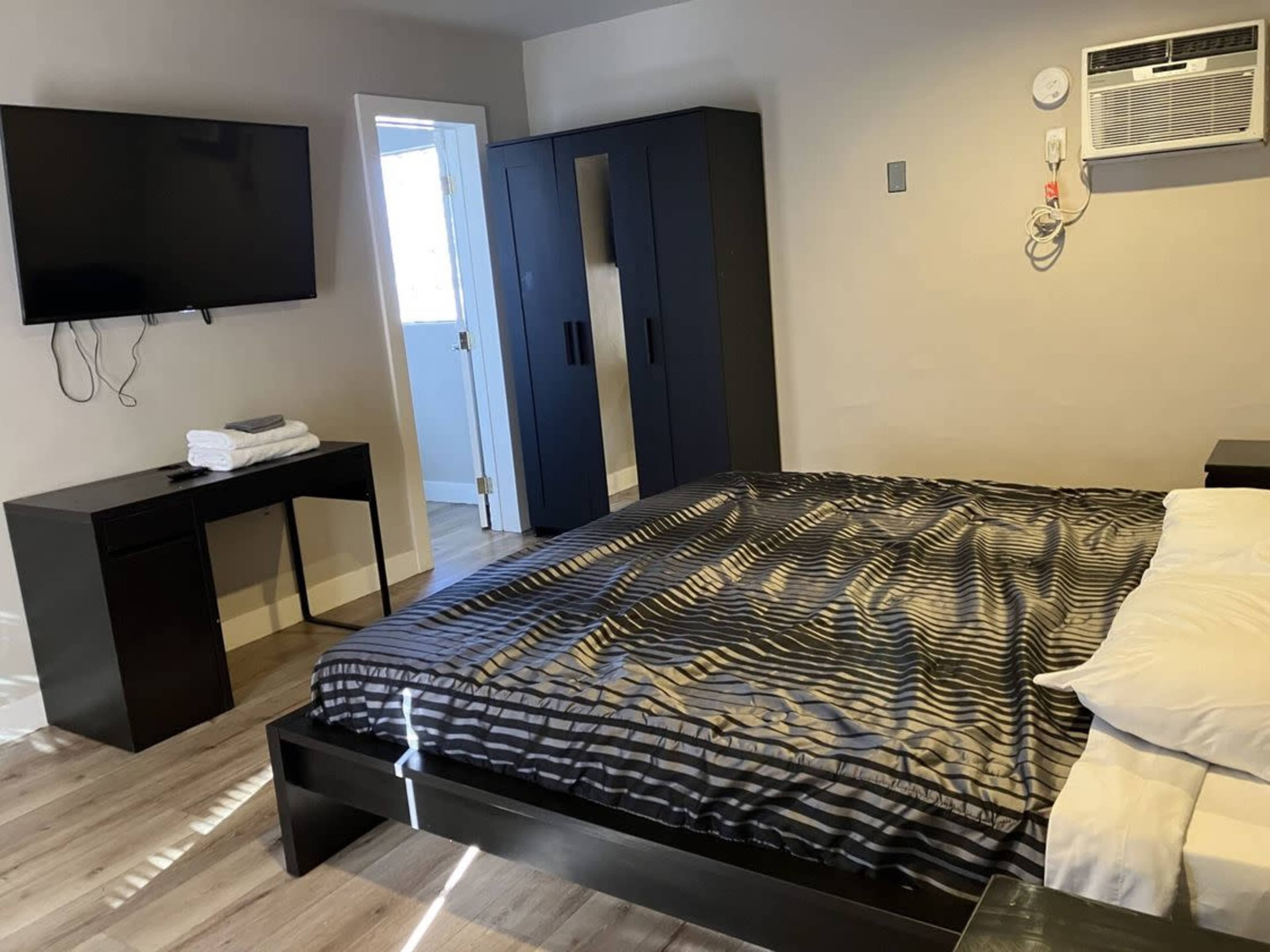 Iconic Motel — vintage Vegas with modern amenities! Image in Downtown Las Vegas, Las Vegas, NV