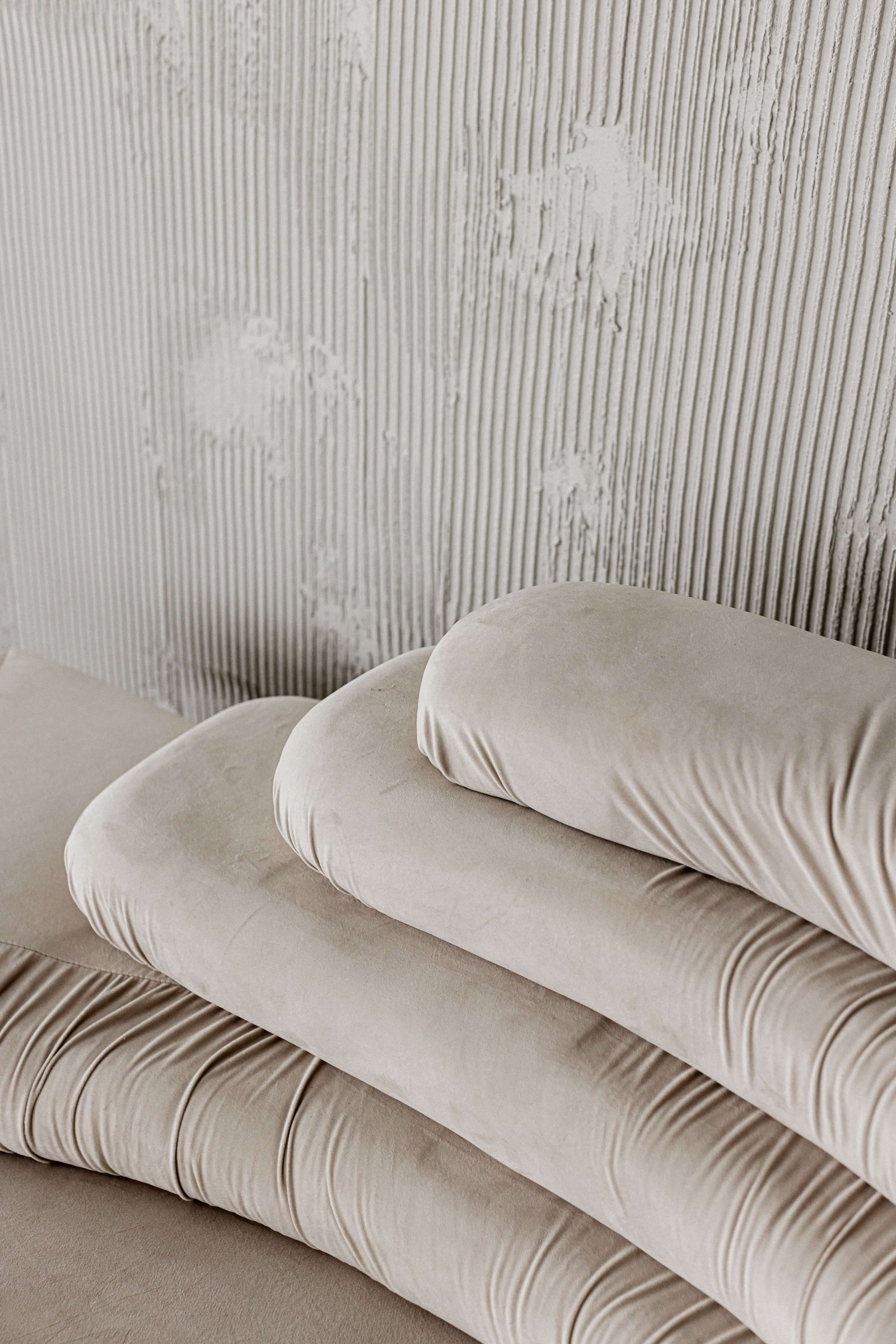 Spacious Iconic Room Image in Dufferin Grove, Toronto, ON