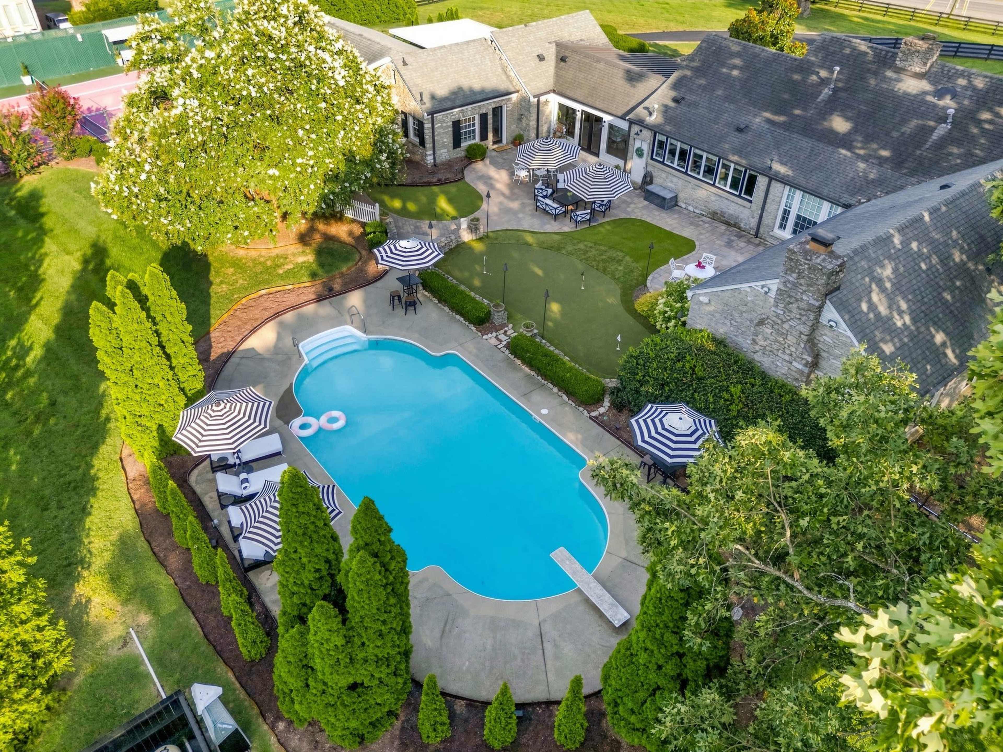 Royal Oaks Estate, Grounds with Pool and Tennis Court Image in Hendersonville, hendersonville, TN