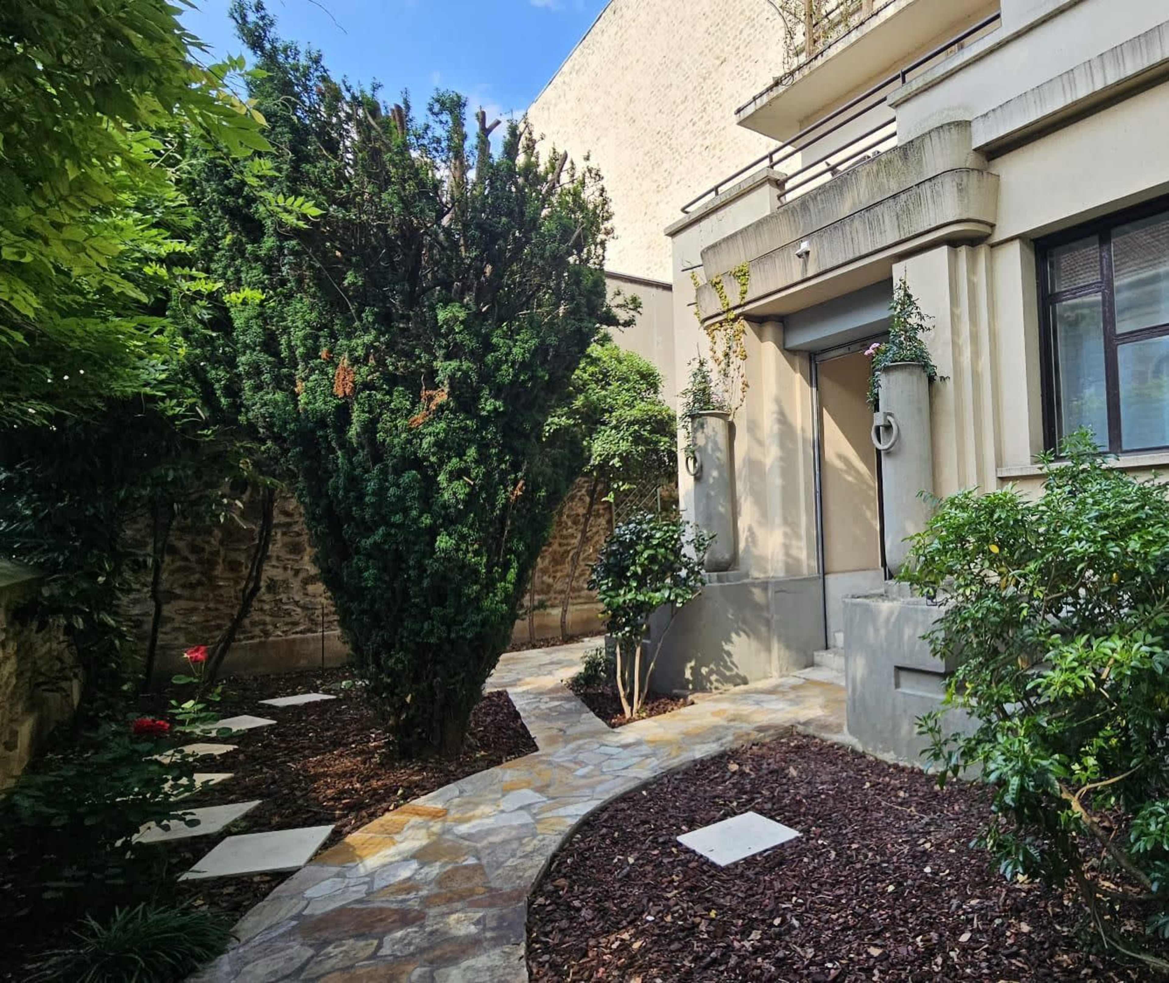 Maison de ville à Paris 14e Image in Petit-Montrouge, Paris