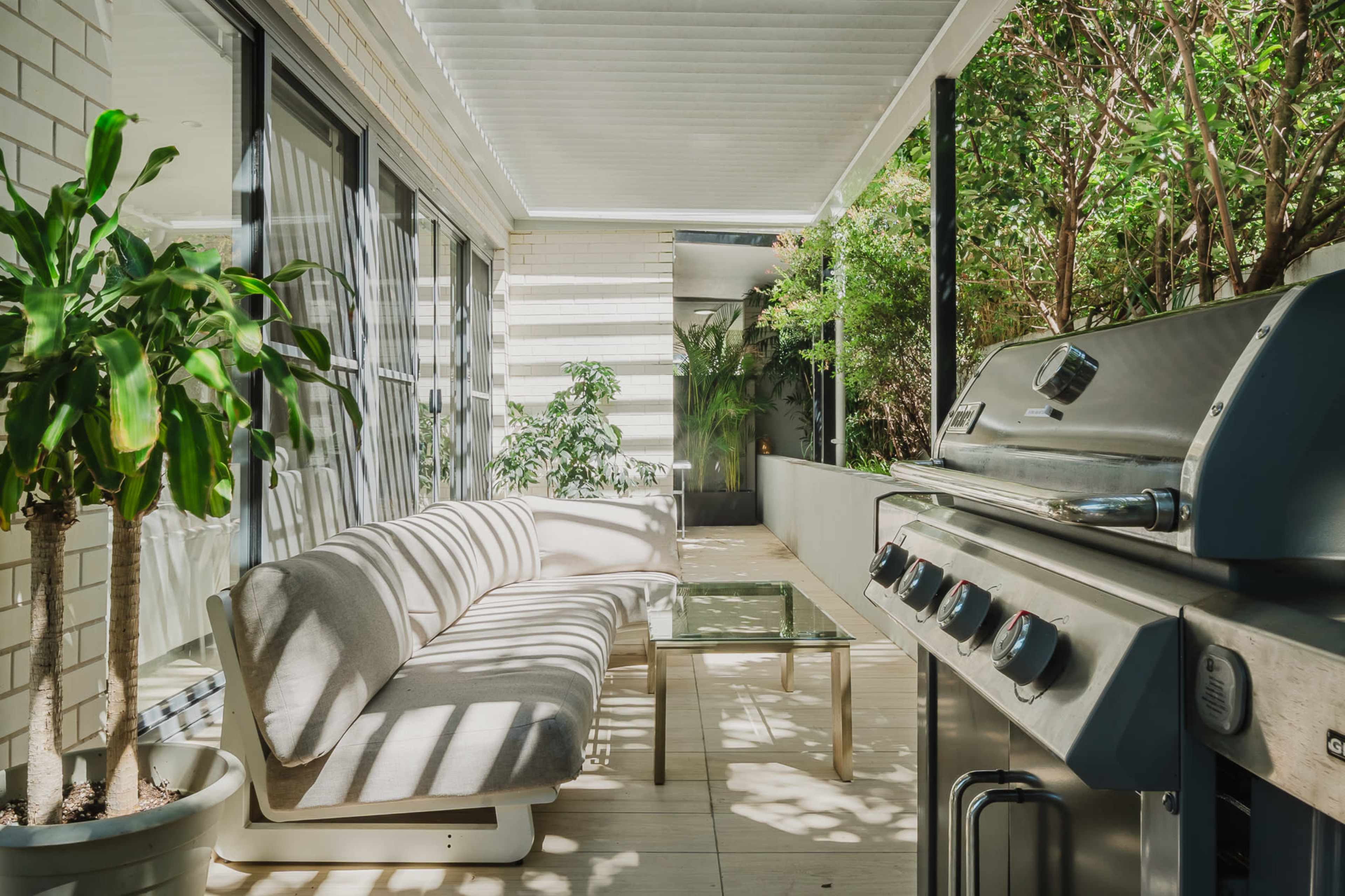 Sunlit Bondi Coastal Apartment with Garden Courtyard | Natural Light Shoot Location Image in Bondi, Bondi, NSW