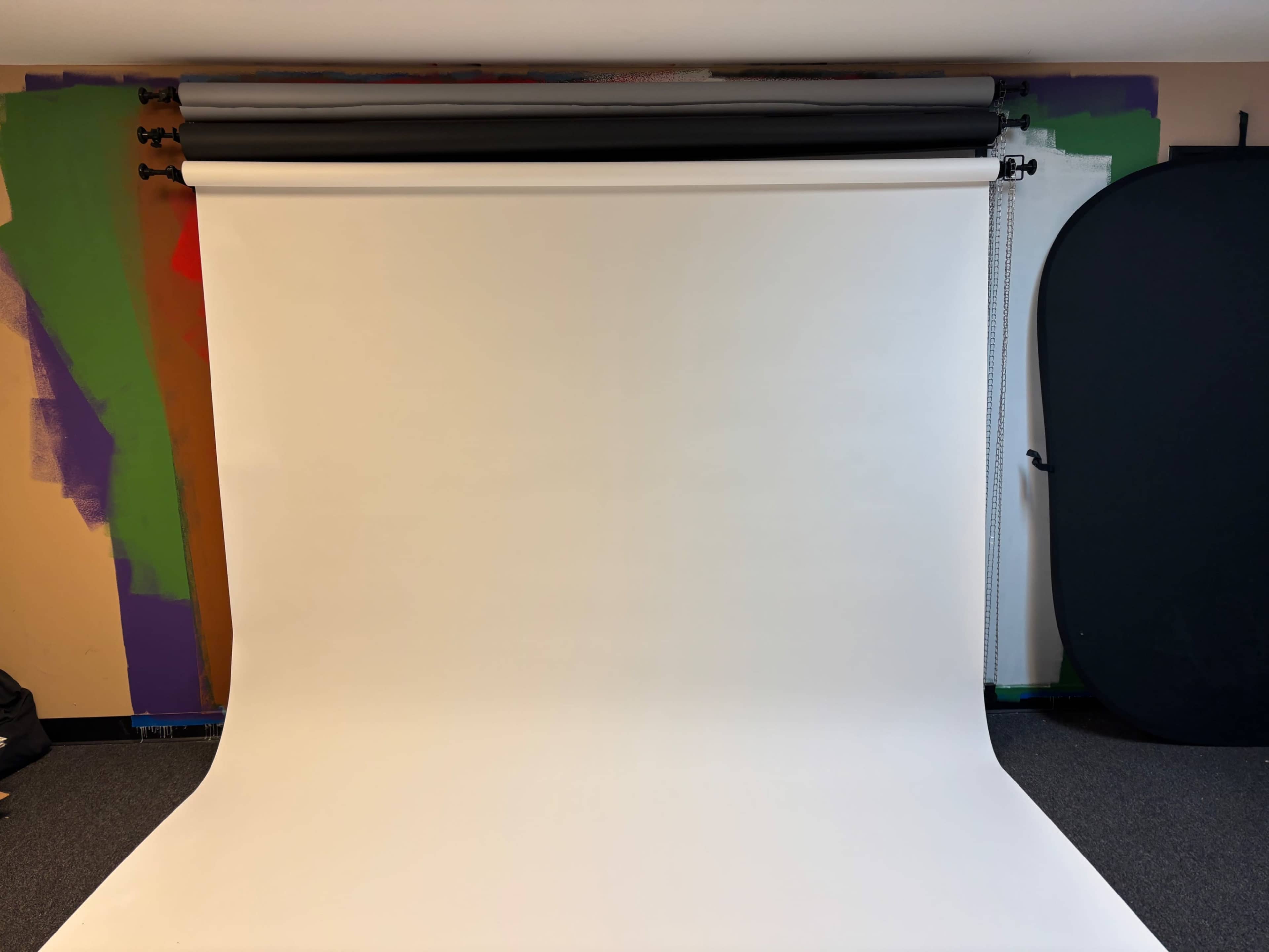 •	Spacious Photo Studio with Seamless + Gear-Friendly Layout Image in , Ossining, NY