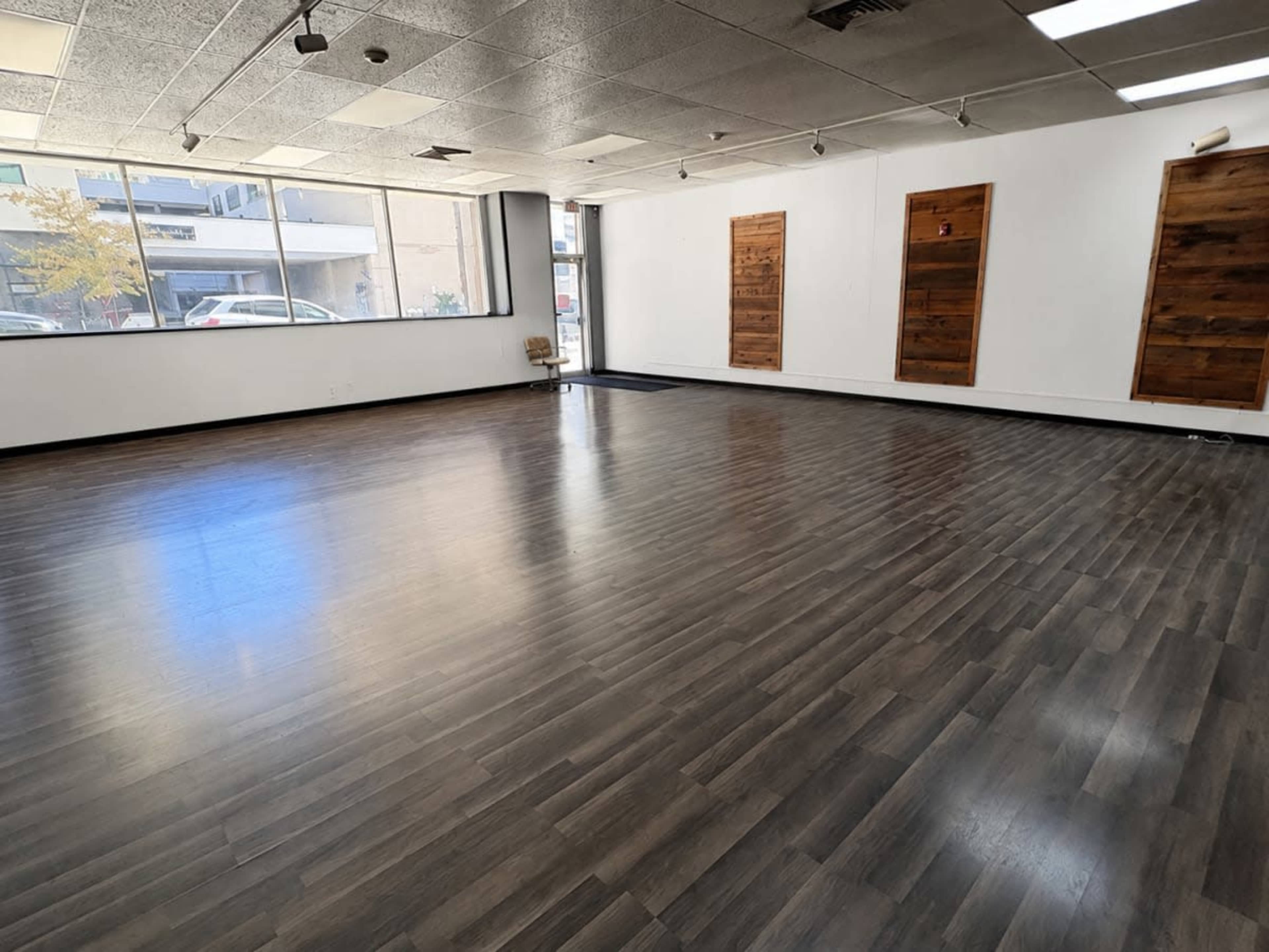Downtown Photo Studio Image in Financial District, Kansas City, MO