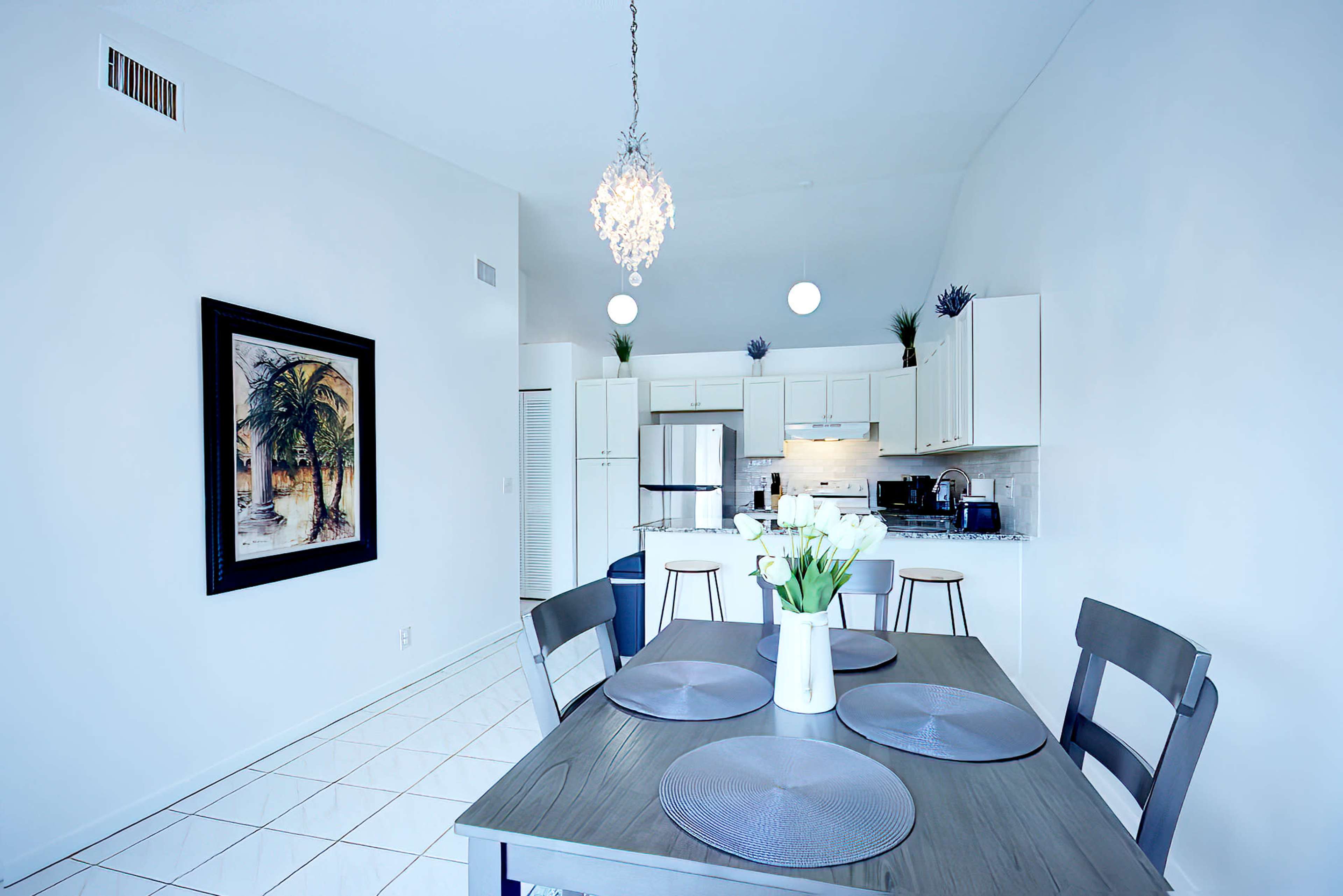 Charming House Heated Pool BBQ Grill Image in Lakeside Green, West Palm Beach, FL