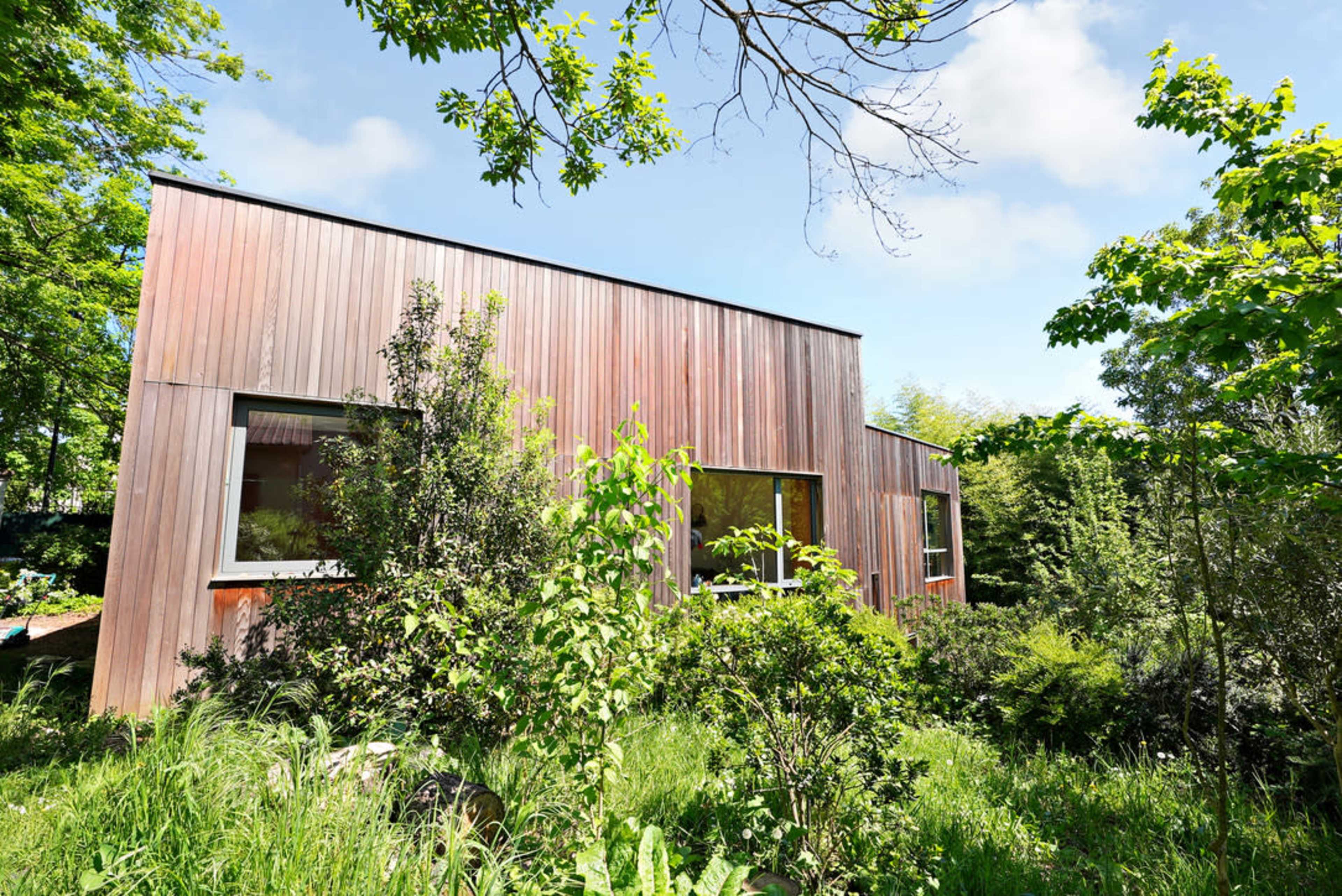 maison d'architecte en bois style moderniste Image in , Garches