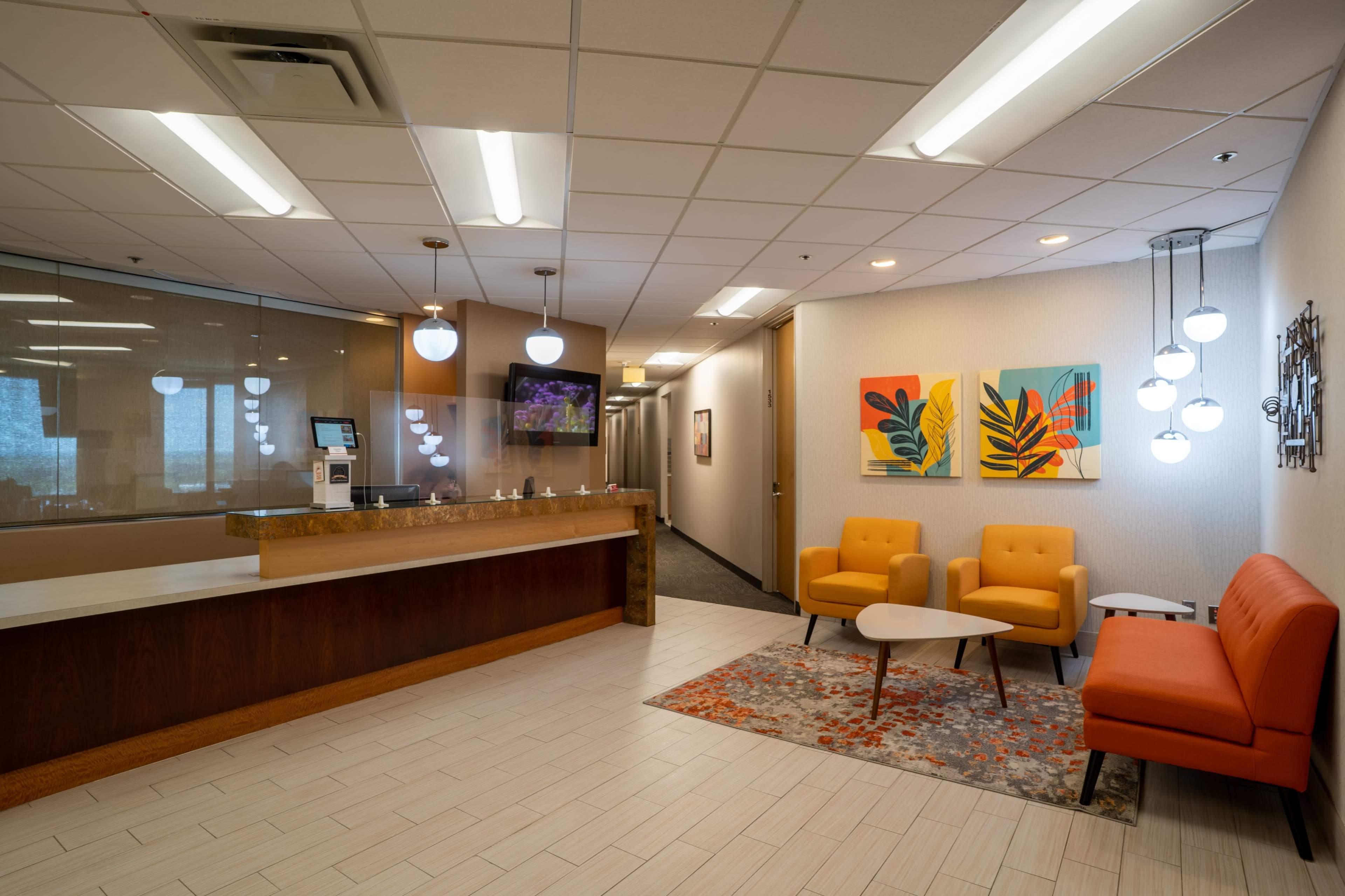 Small Meeting Room in Bloomington Image in West Bloomington, Bloomington, MN