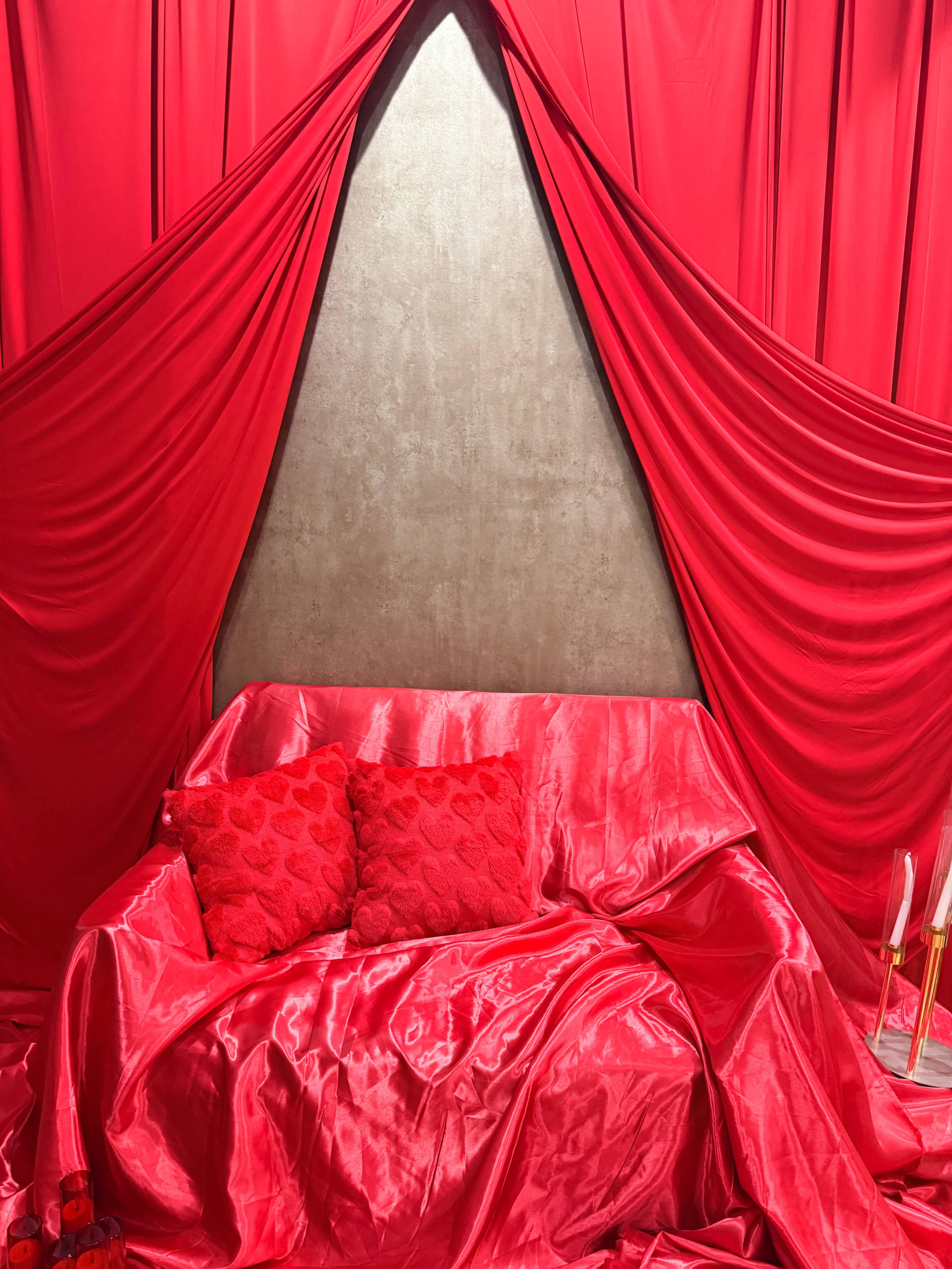 *NEW* Boutique Studio with Valentine's Day sets Image in Capitol View, Atlanta, GA