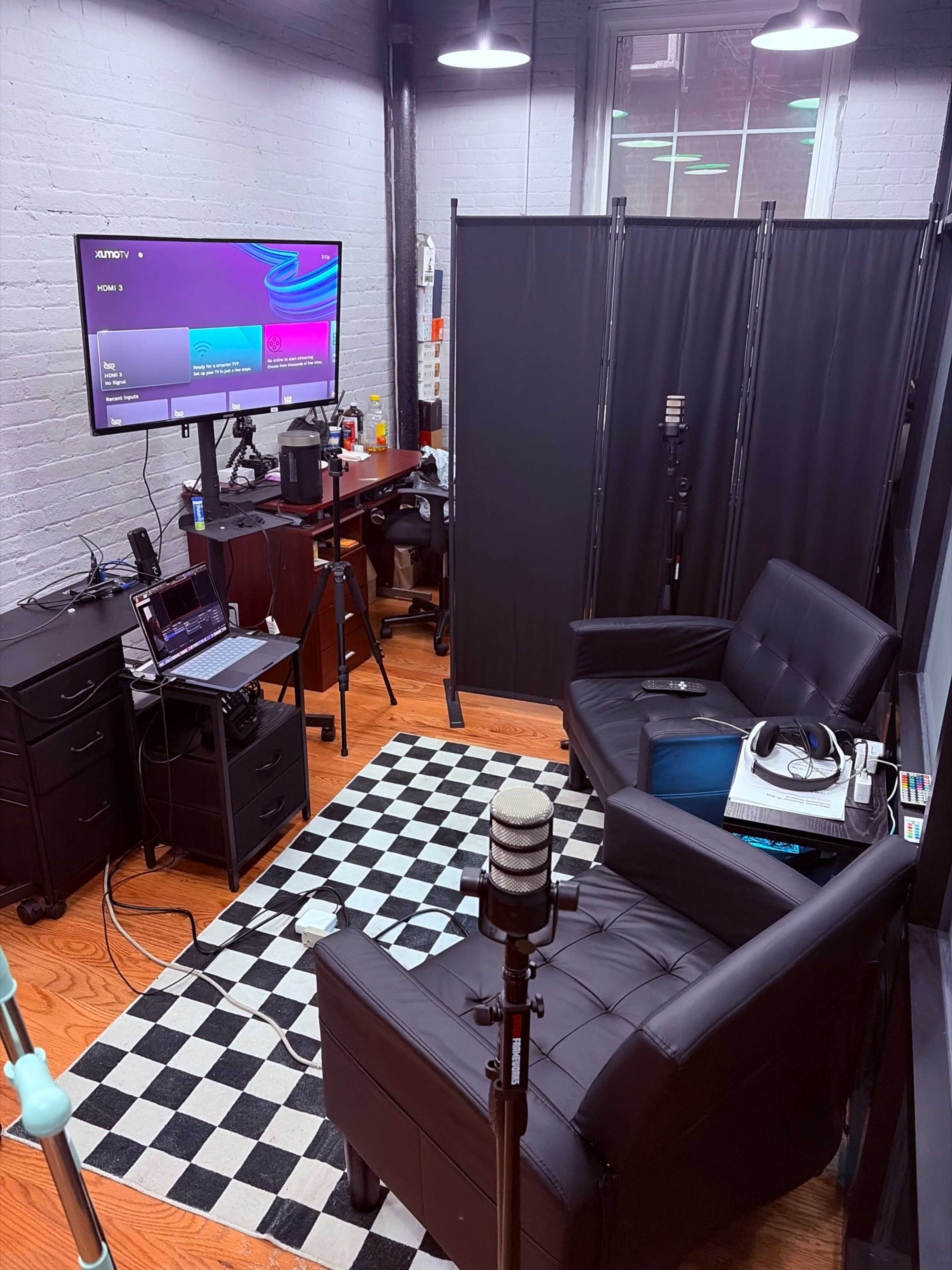 Bronx Content Creator Hub — Multi-Cam Podcast & Video Production Studio Image in West Bronx, Bronx, NY