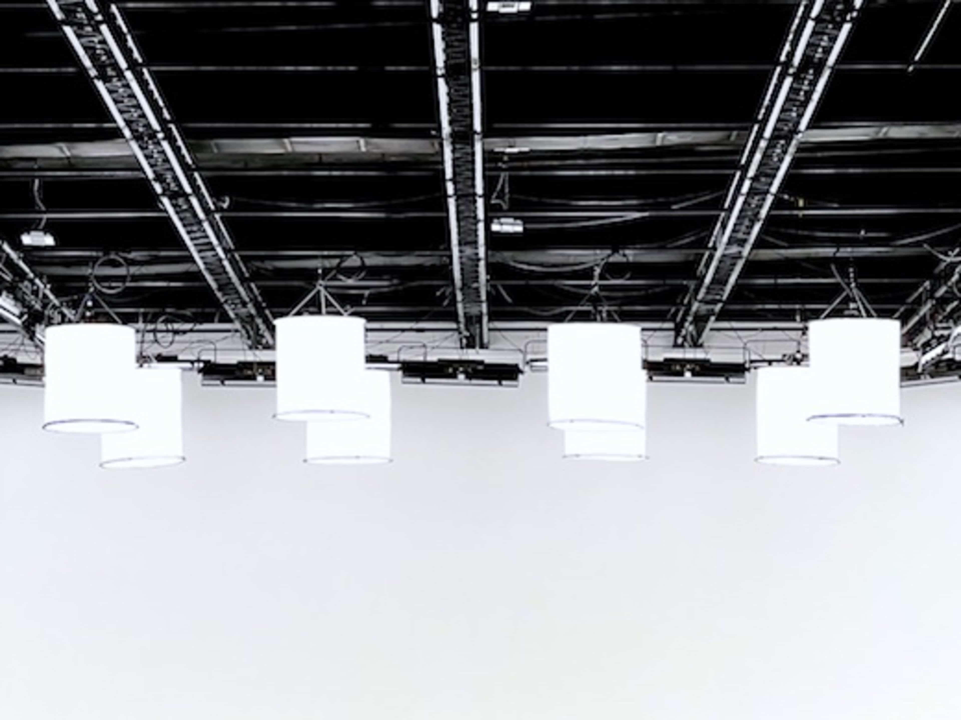 White-out Studio 4 pre-lights
