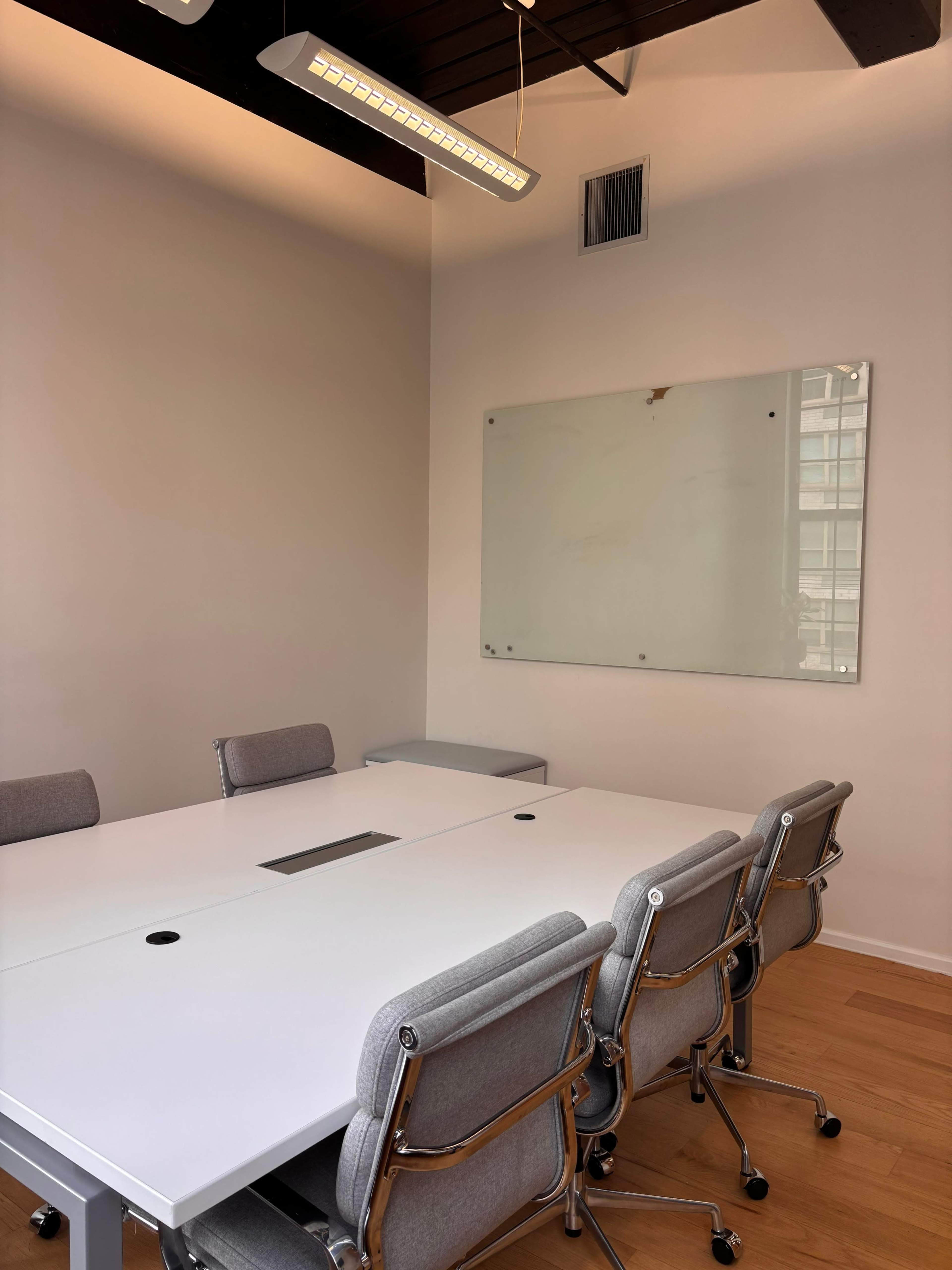 Office On-Demand near NYC Image in The Waterfront, Jersey City, NJ