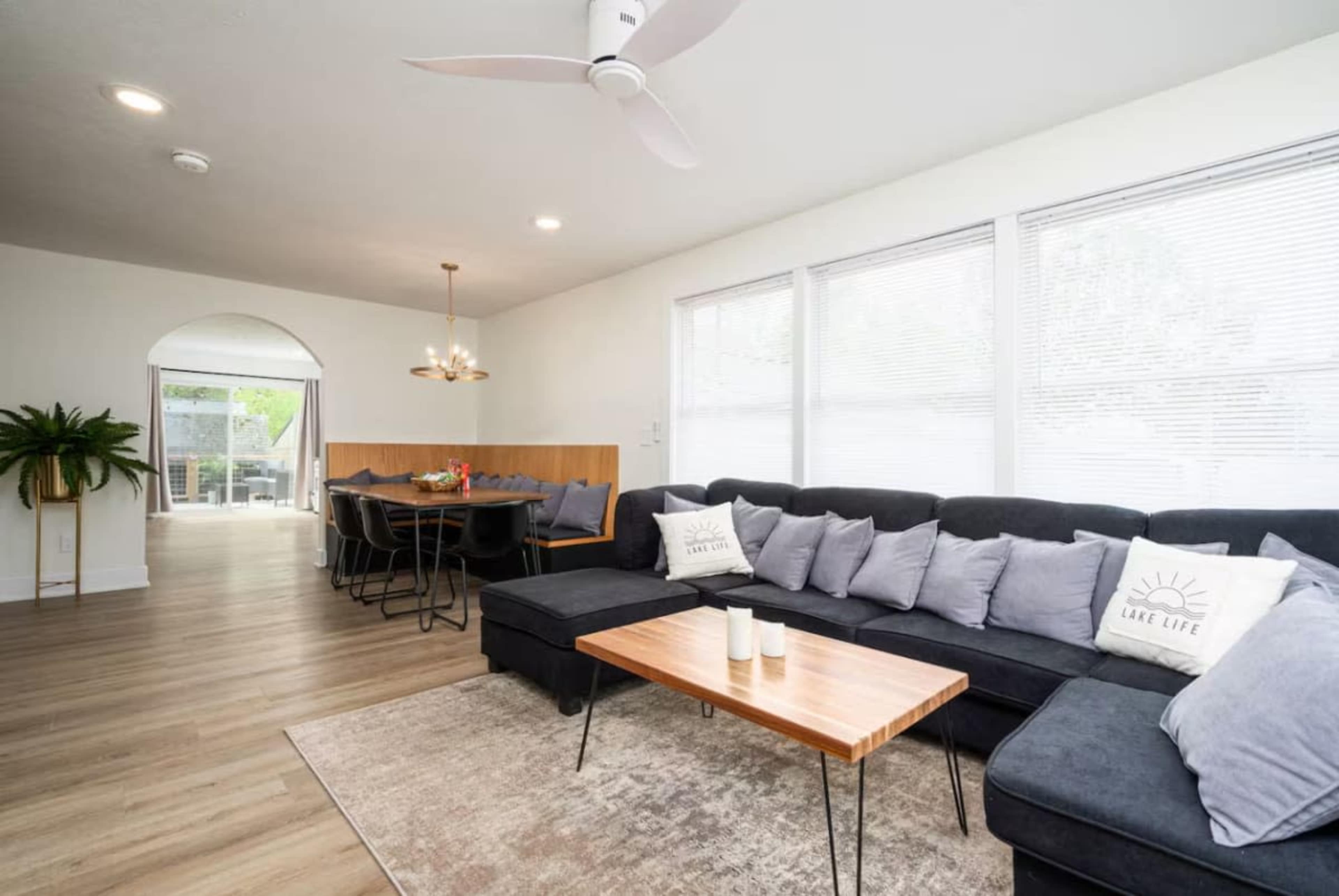 Modern, spacious, crisp Lake House with views of Jordan Lake Image in Woodland Township, Lake Odessa, MI