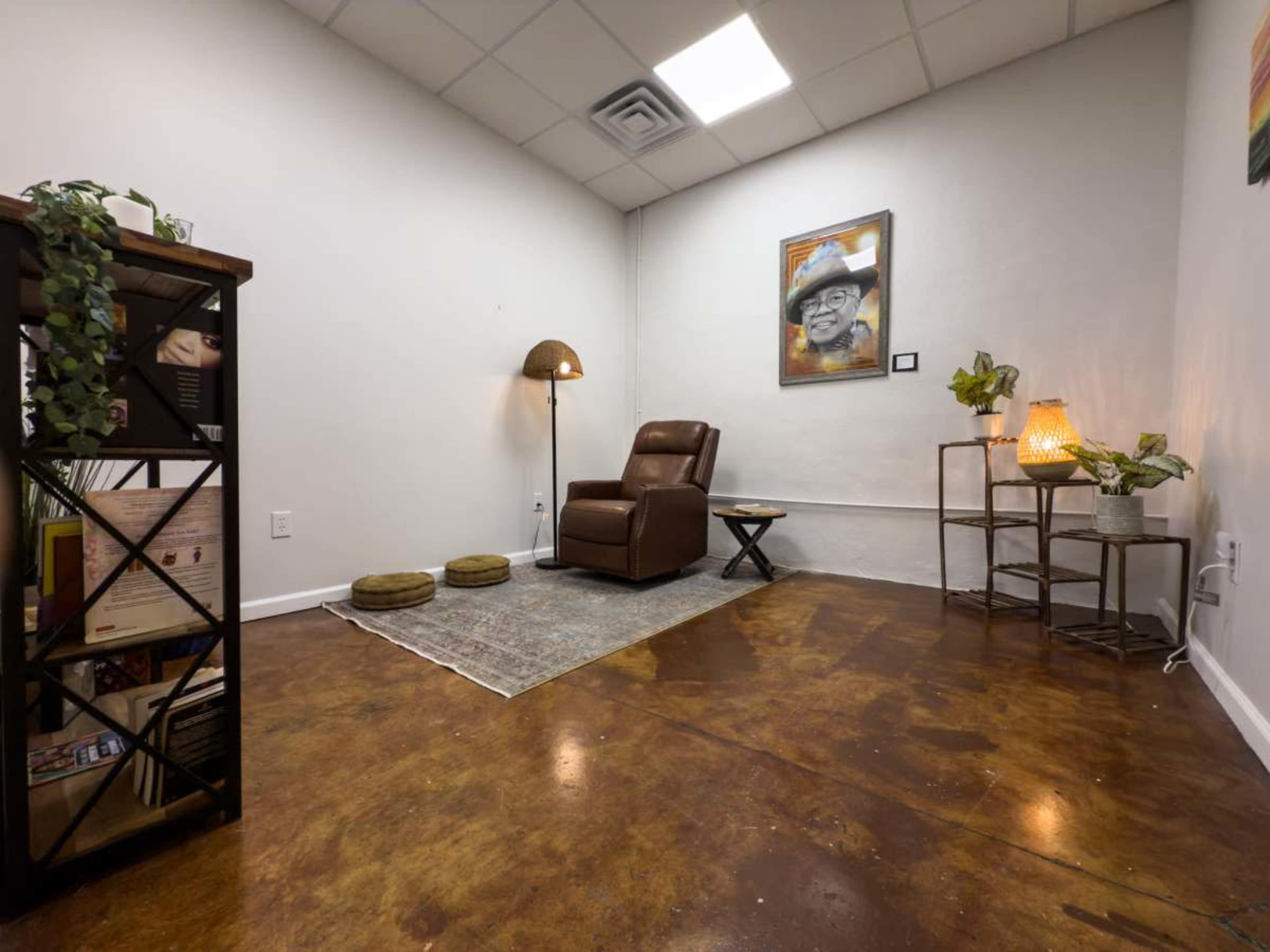 Cozy Private Meeting Space Image in Upper North Philadelphia, Philadelphia, PA, PA
